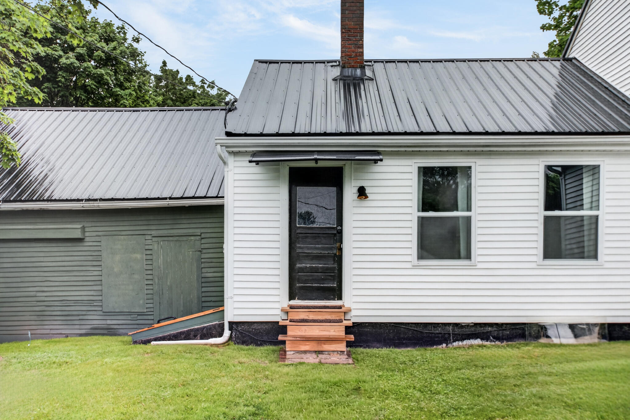 9 Allen Avenue Property Photo 1