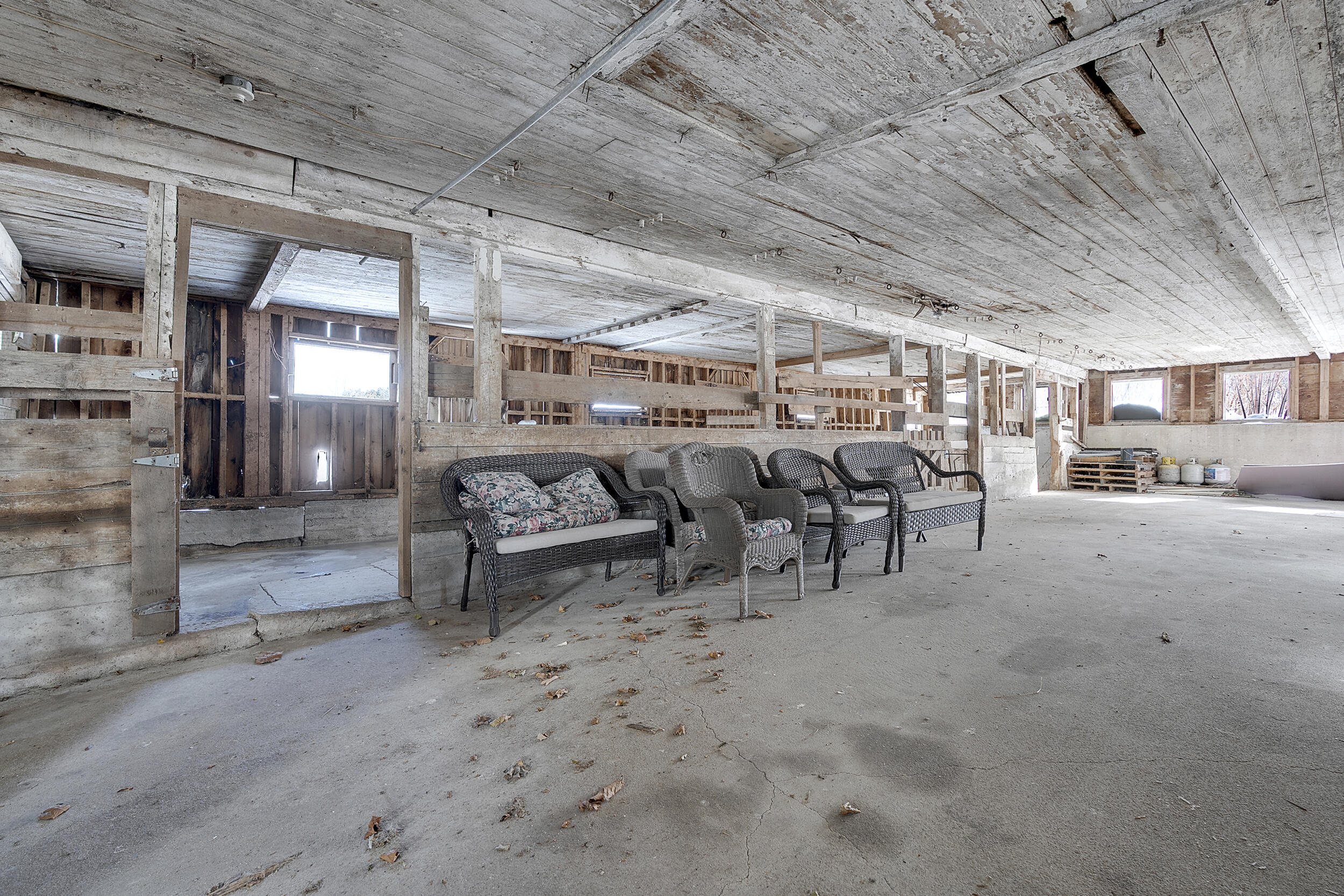 775 N Parish Road Property Photo 86