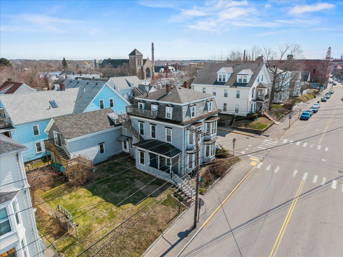 350 Main Street Property Photo 12