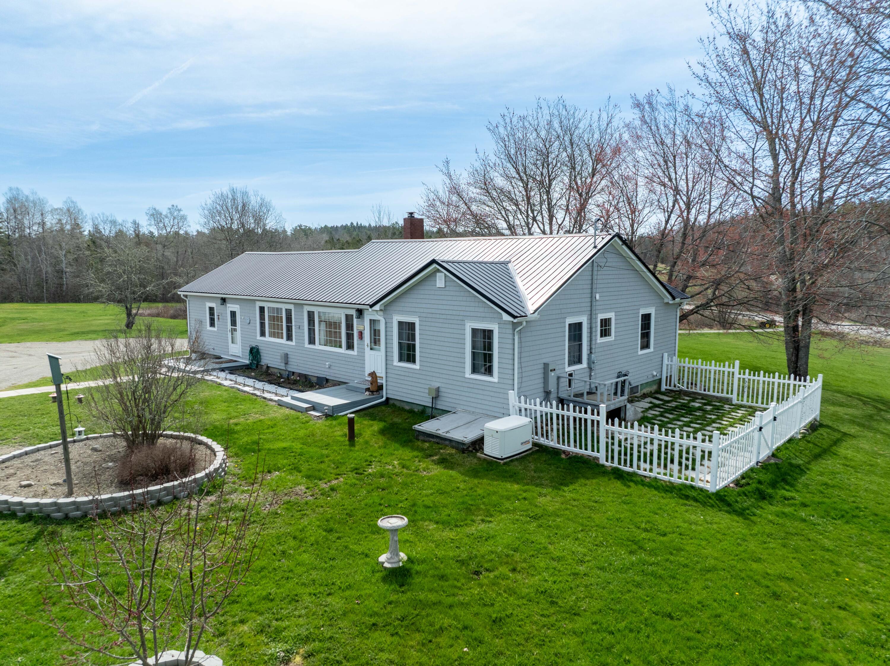 7 Golding Road Property Photo 1