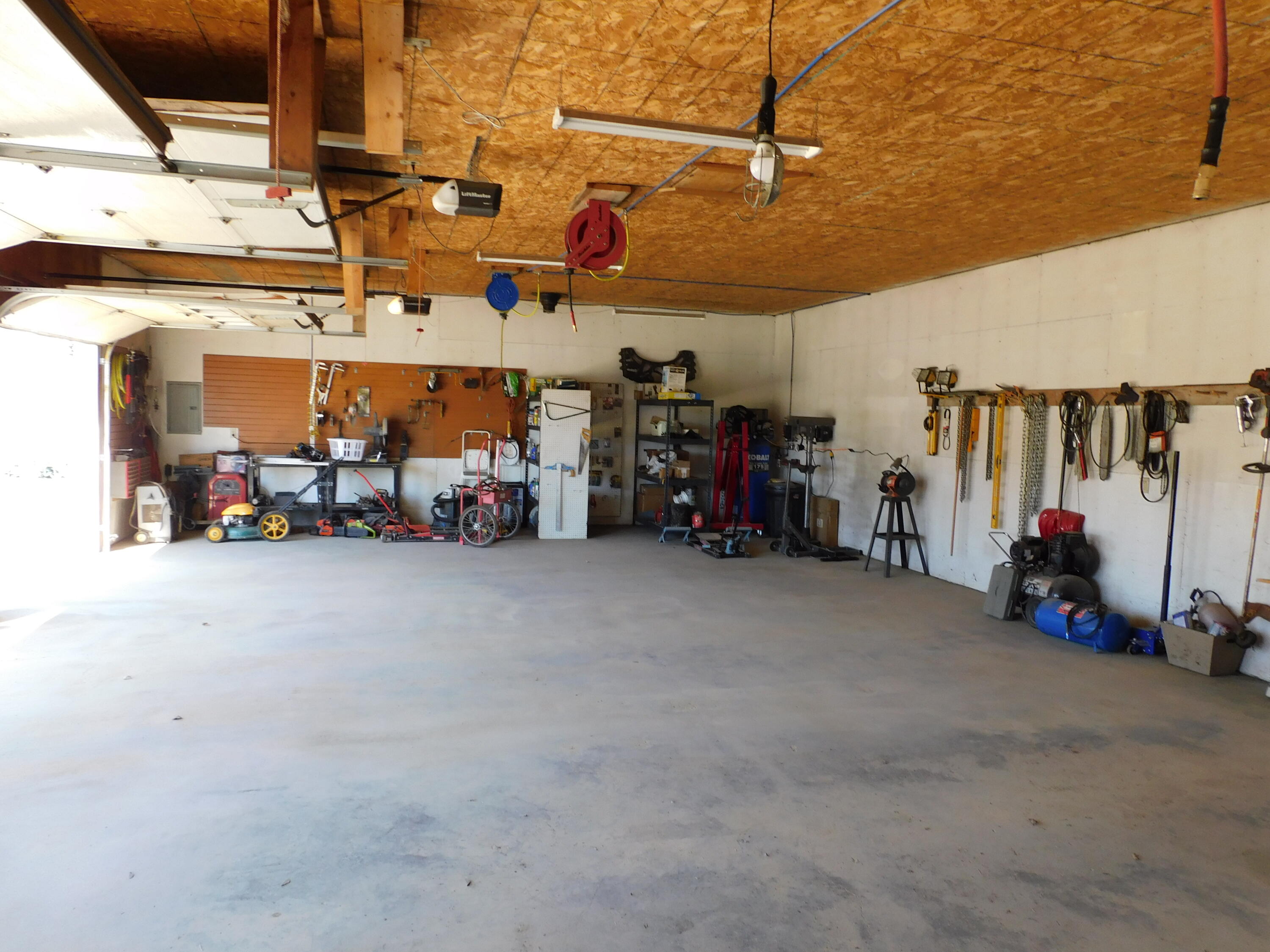 7 Golding Road Property Photo 17