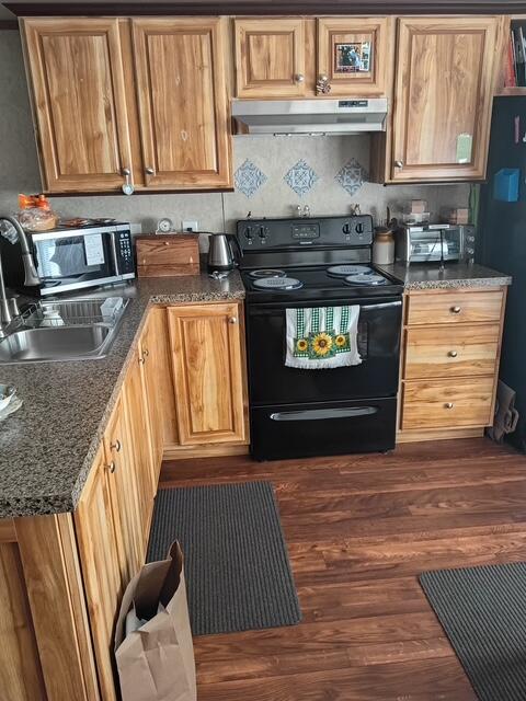 5 Locust Drive Property Photo 7