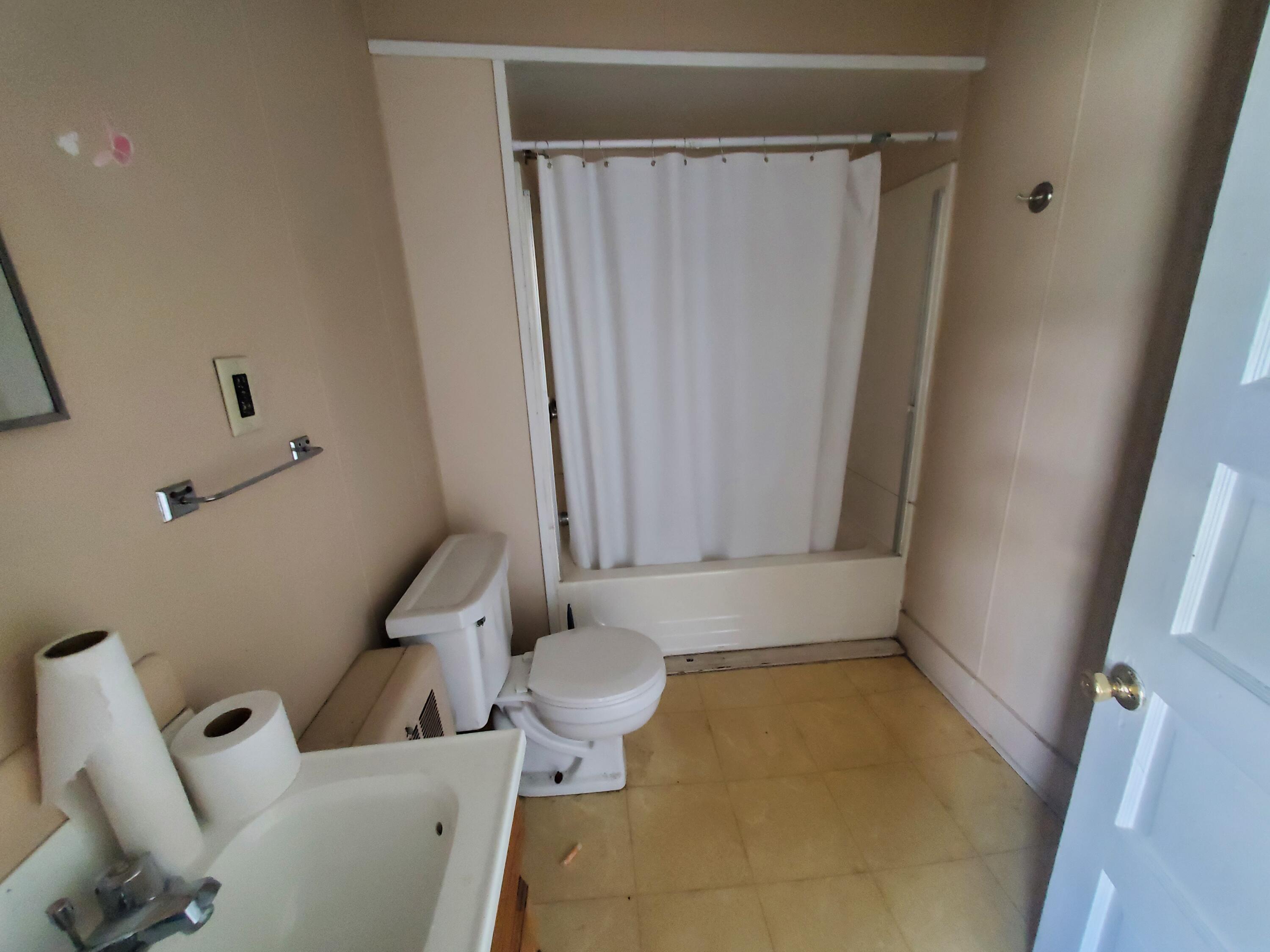 17 Summer Street Property Photo 2