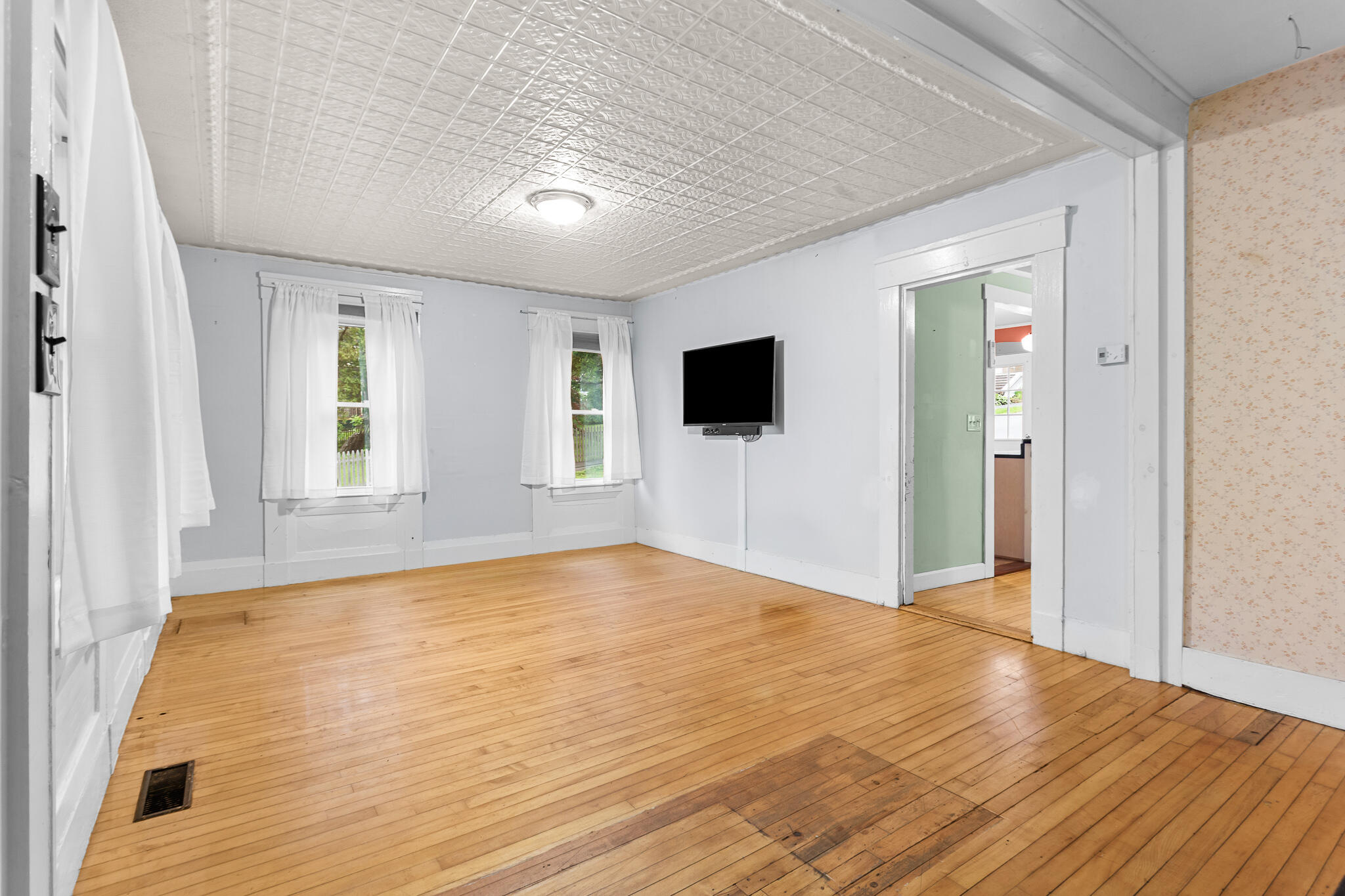 15 Grant Street Property Photo 11