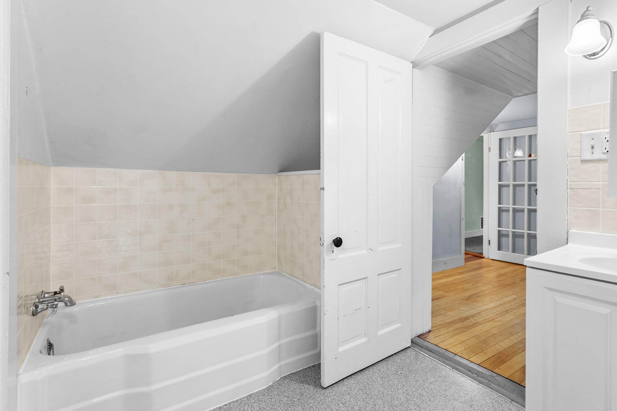 15 Grant Street Property Photo 30