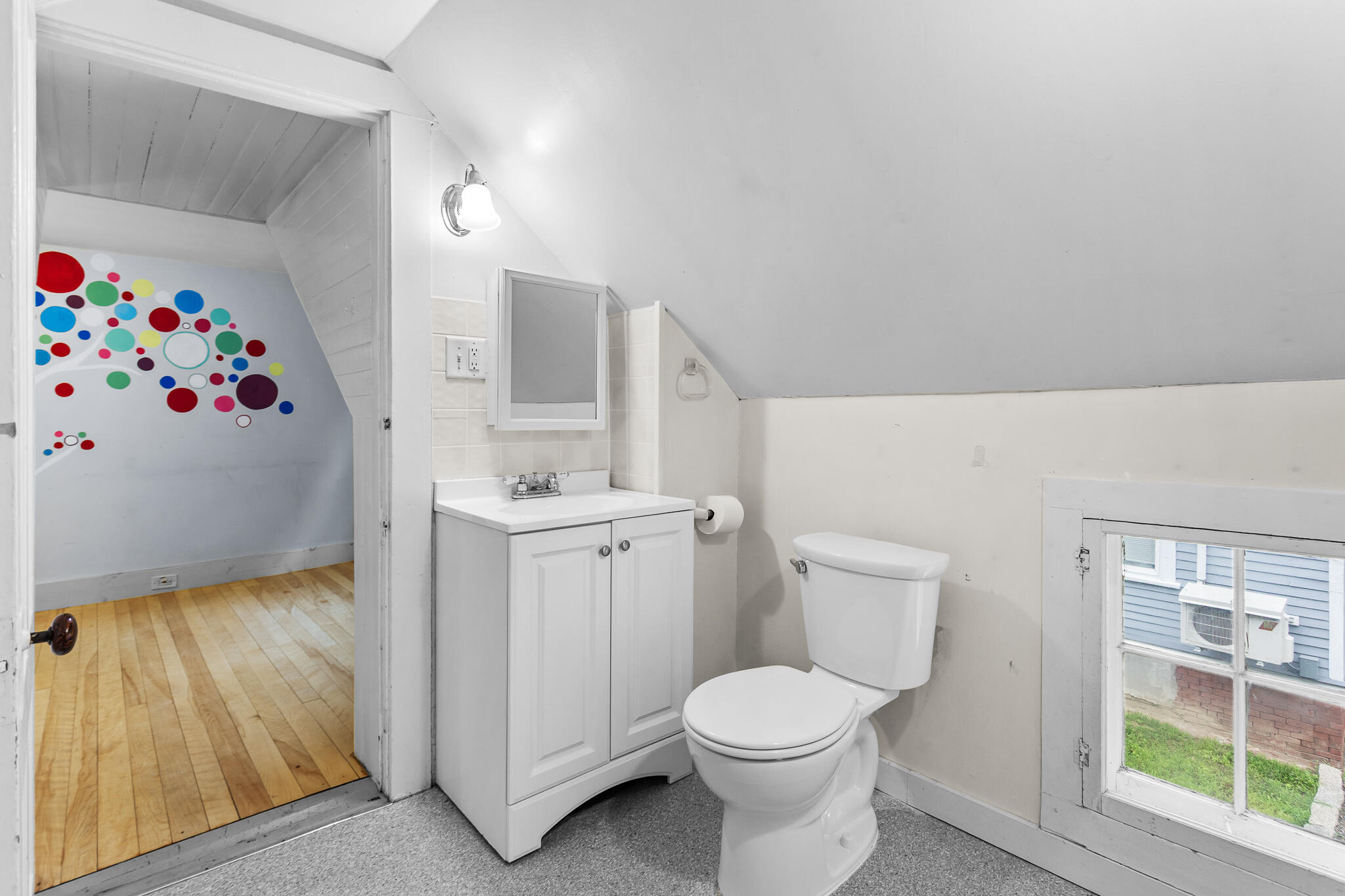 15 Grant Street Property Photo 31