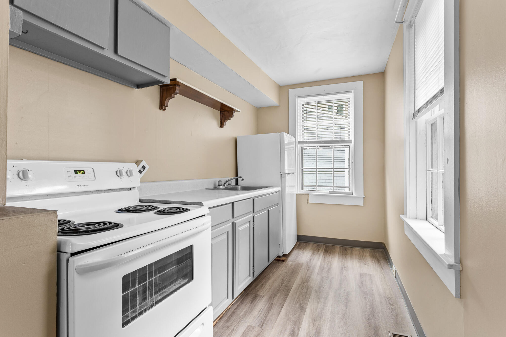 15 Grant Street Property Photo 45