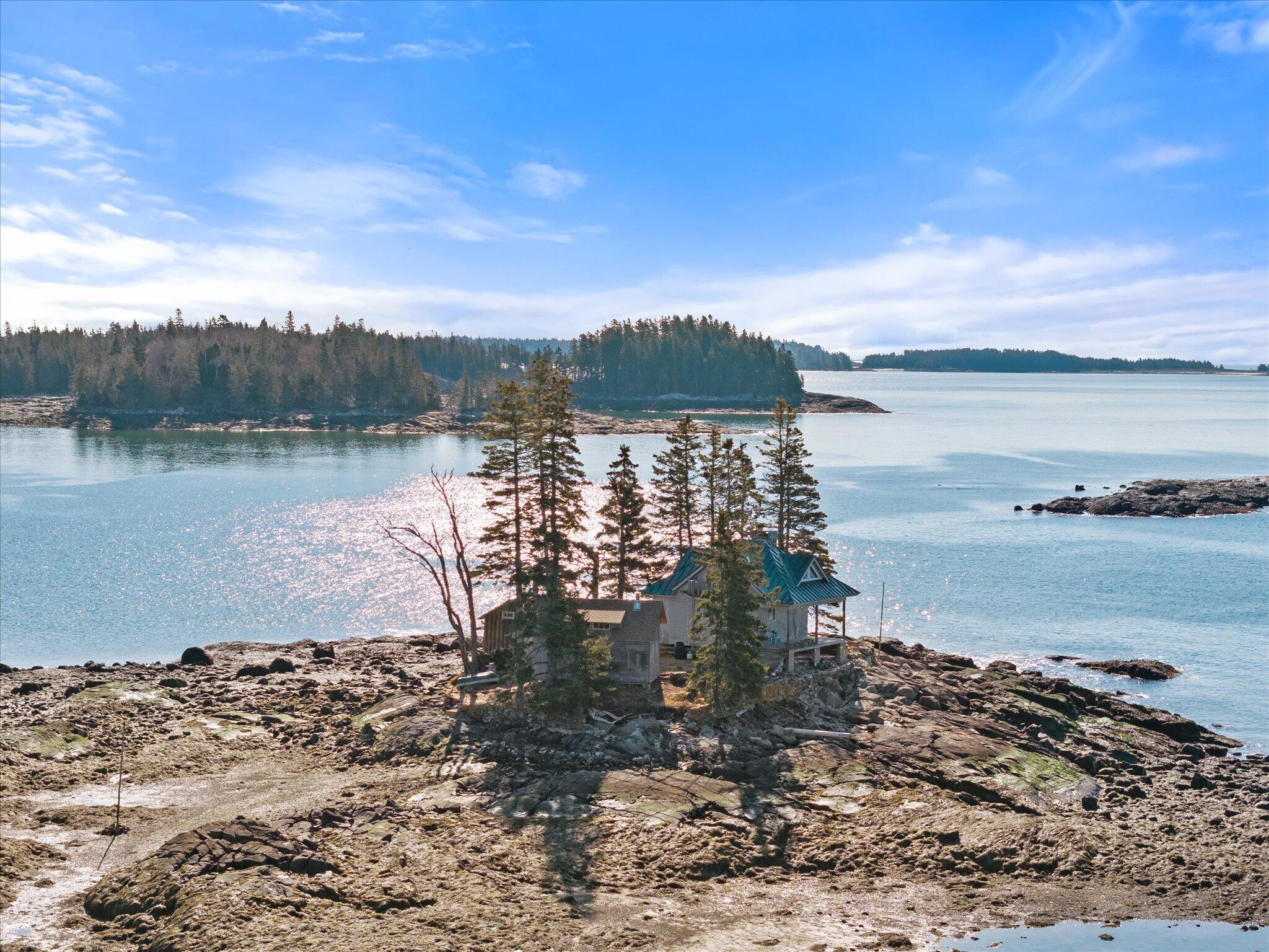 9999 Cove Island Property Photo 1
