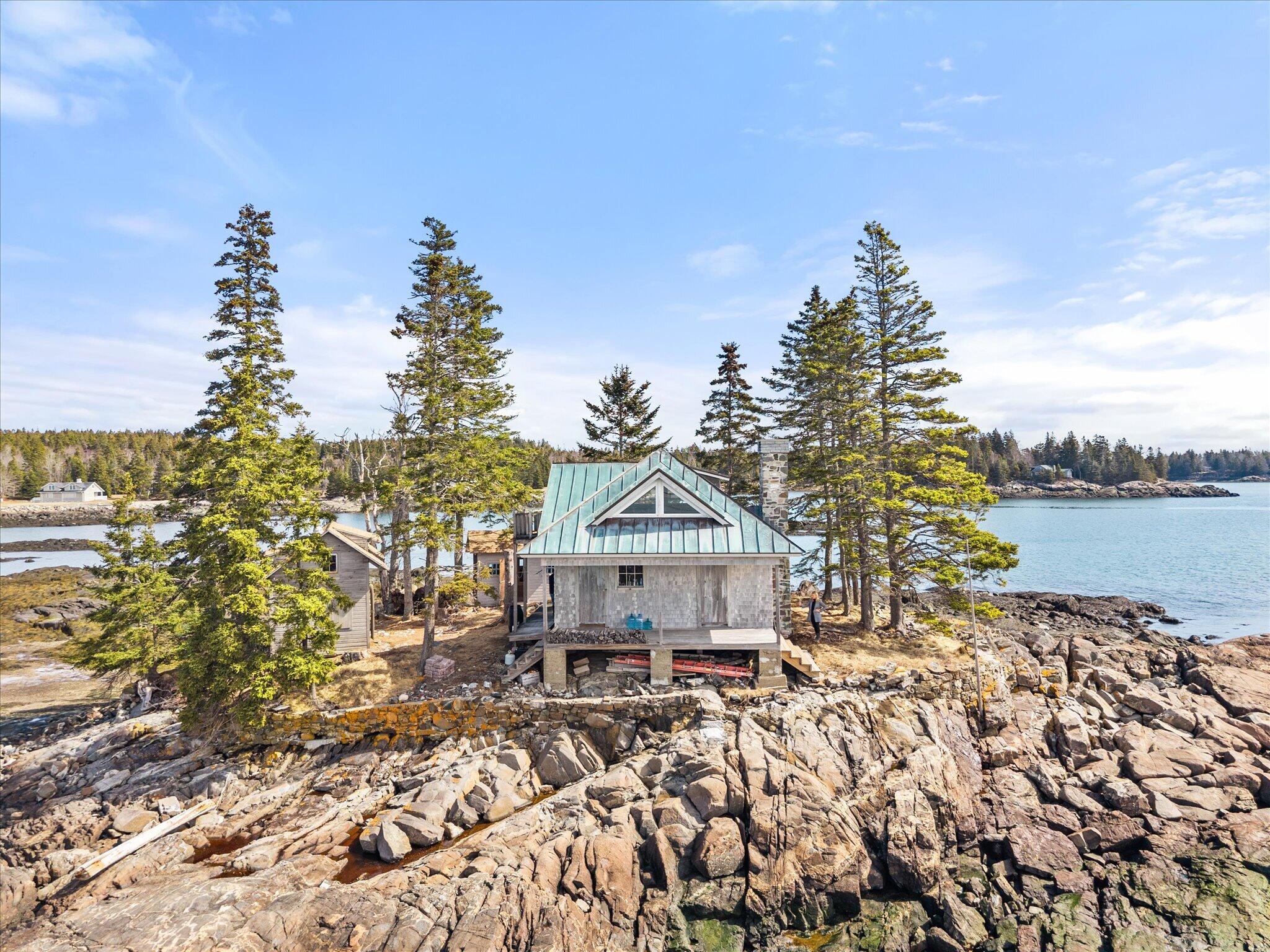 9999 Cove Island Property Photo 4