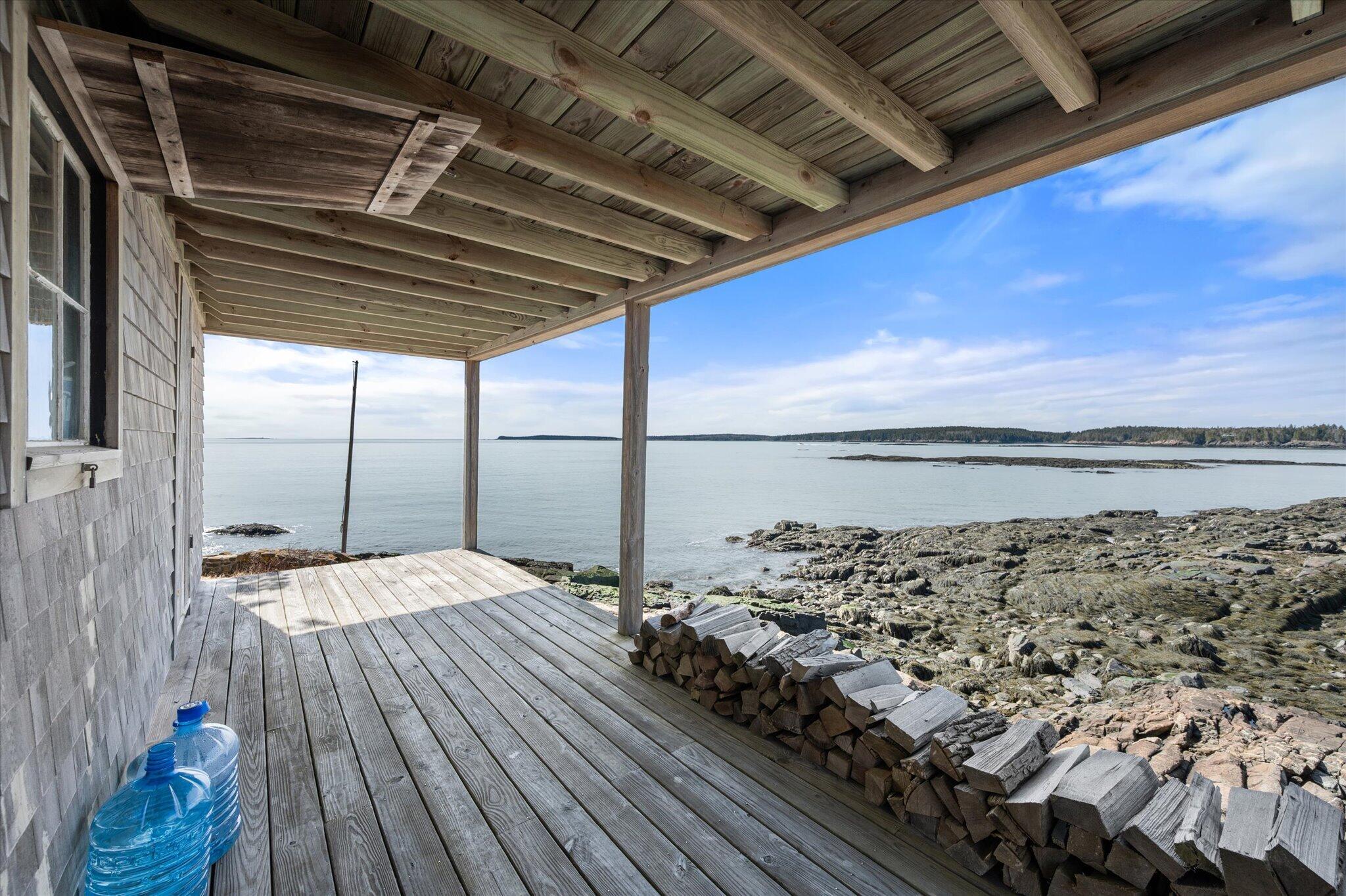9999 Cove Island Property Photo 6