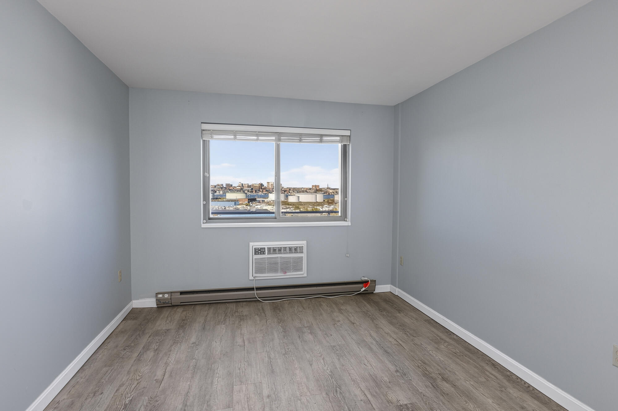 148 Breakwater Drive 818 Property Photo 18