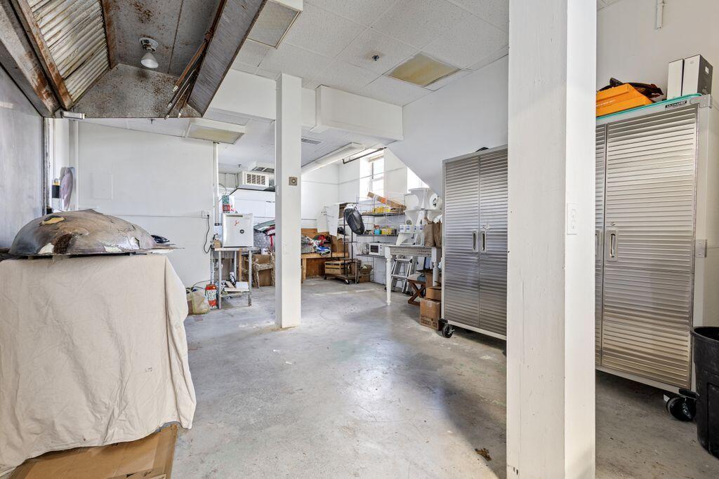 4 Townsend Avenue Property Photo 19