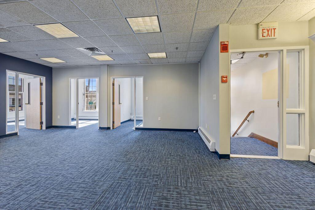 4 Townsend Avenue Property Photo 39
