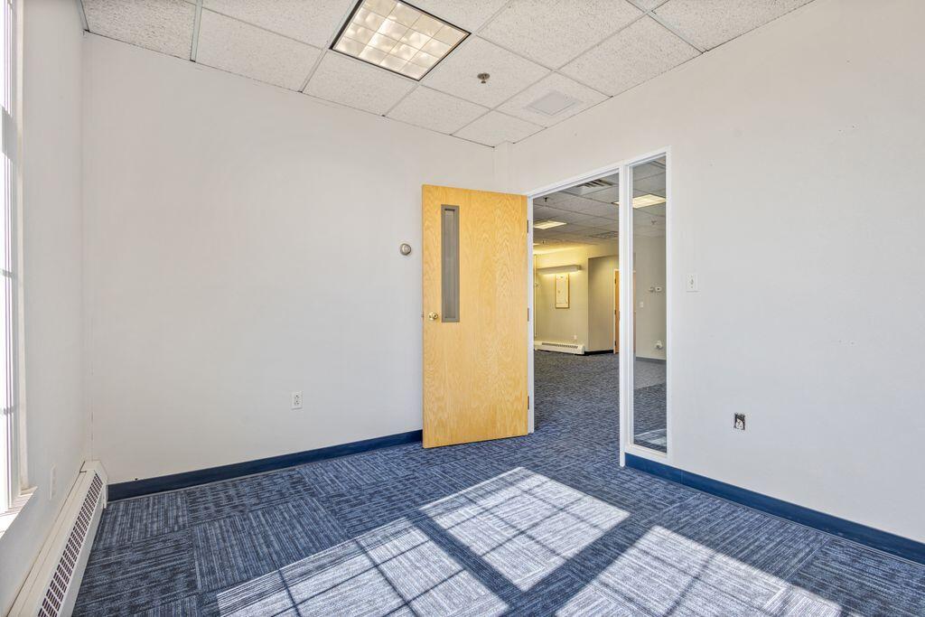 4 Townsend Avenue Property Photo 47
