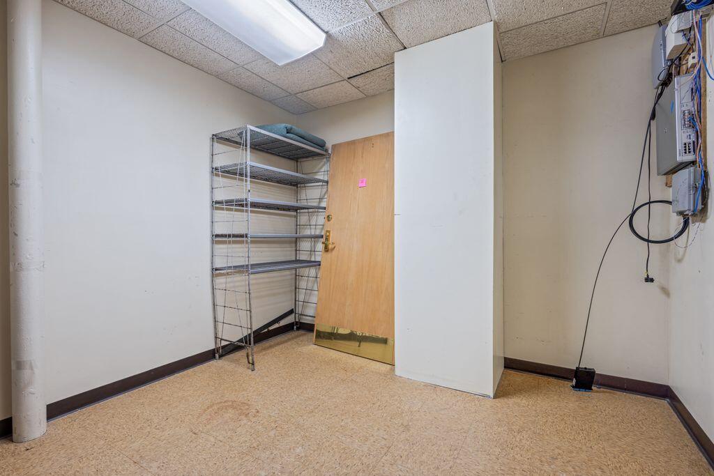 4 Townsend Avenue Property Photo 56