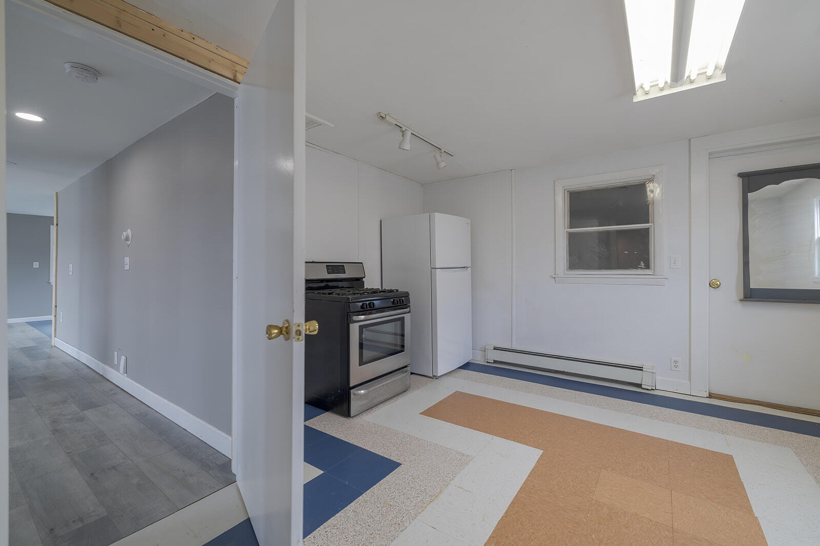 33-37 Water Street Property Photo 29