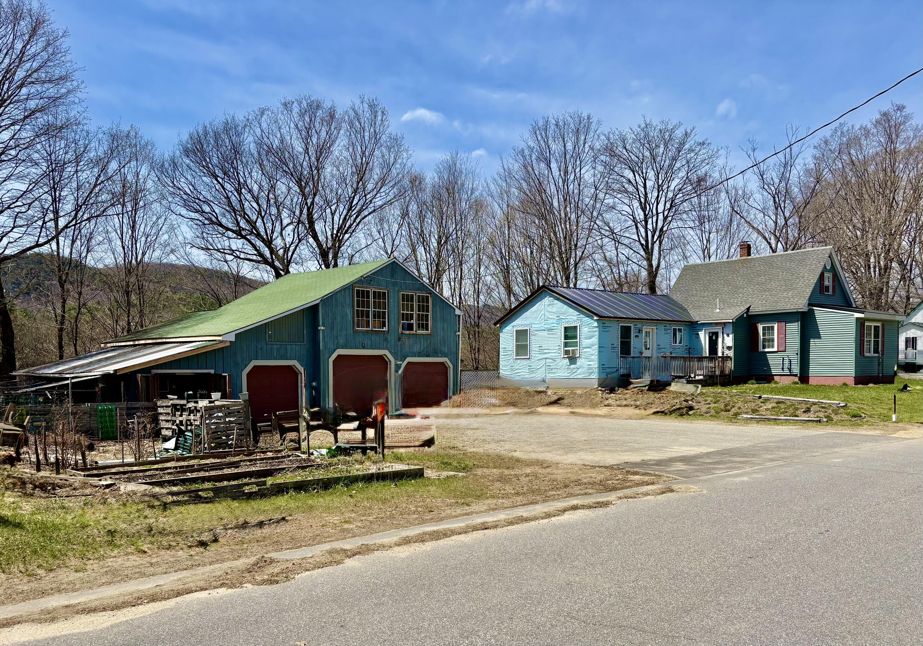 97 Middle Avenue Property Photo 1