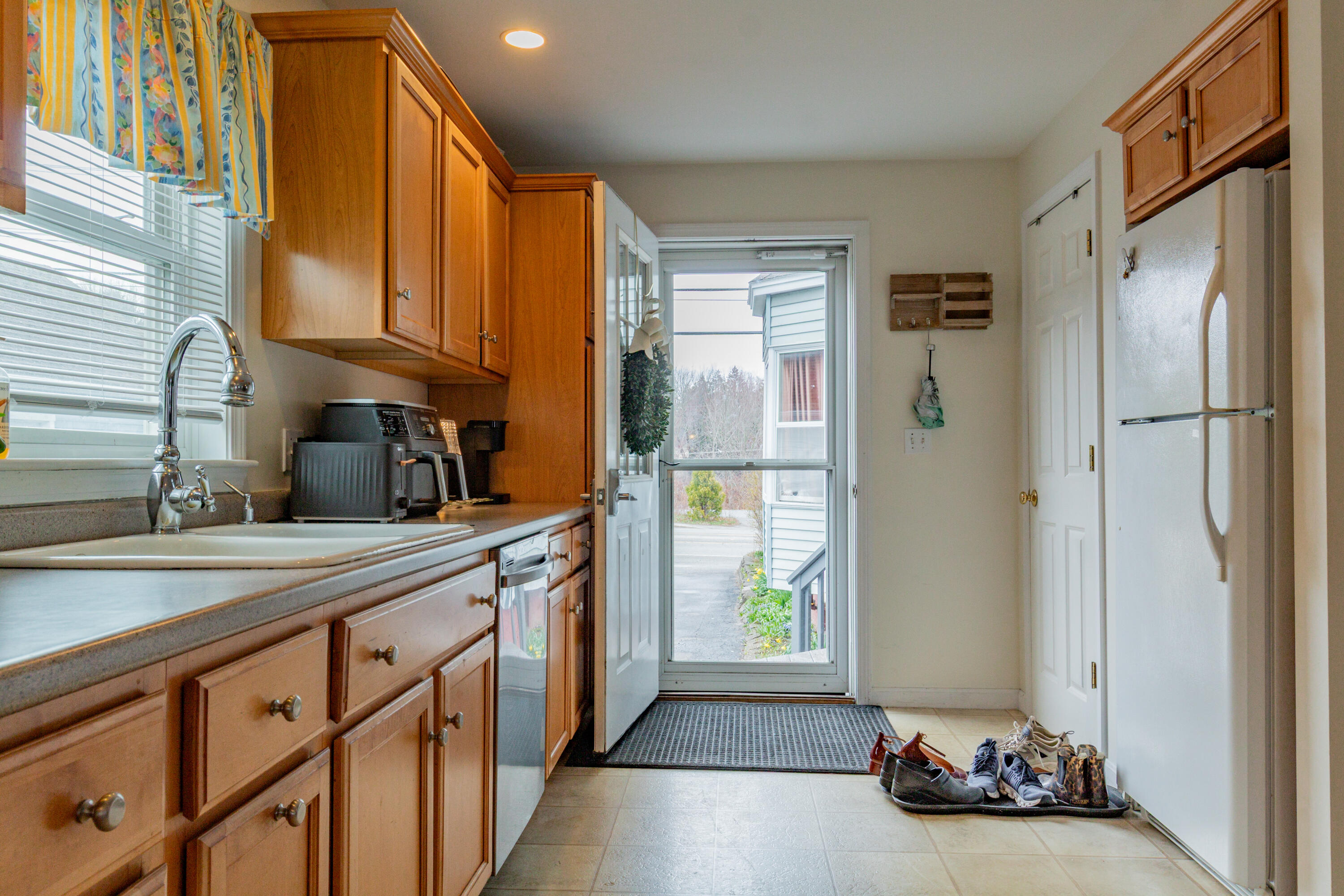 1530 Congress Street Property Photo 8
