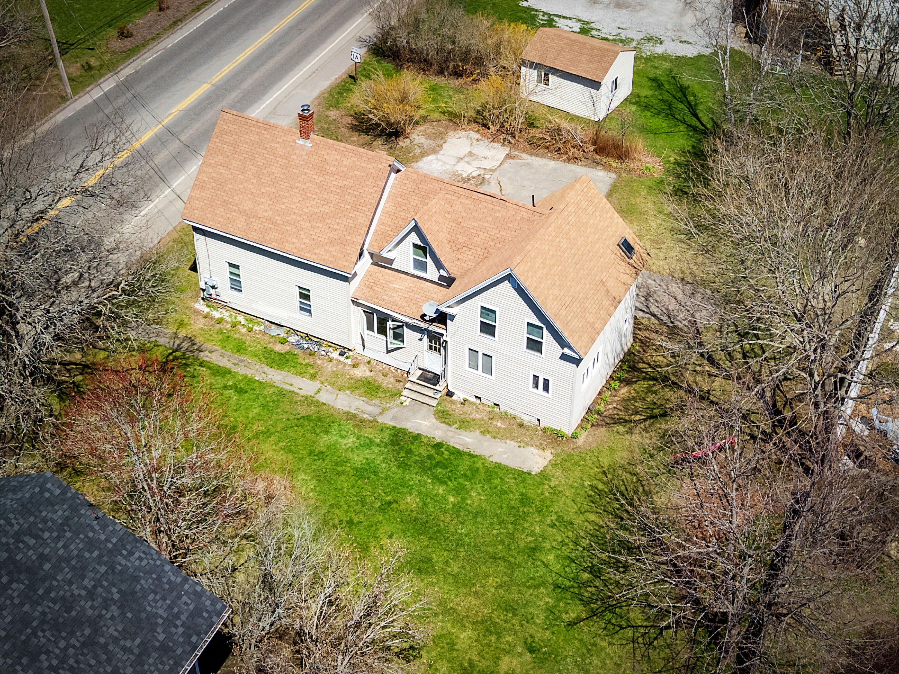 323 Broadway Property Photo 4