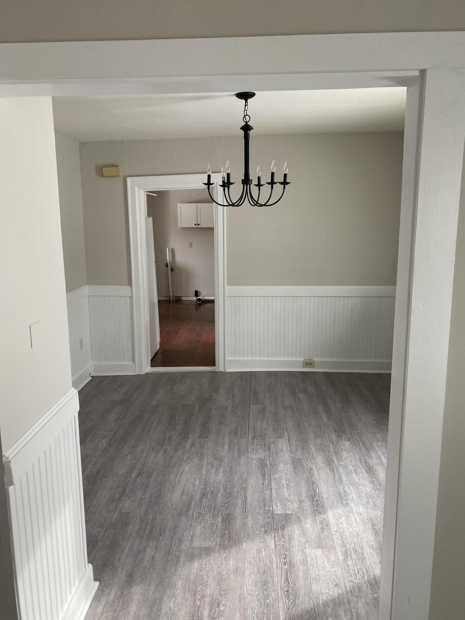 323 Broadway Property Photo 15