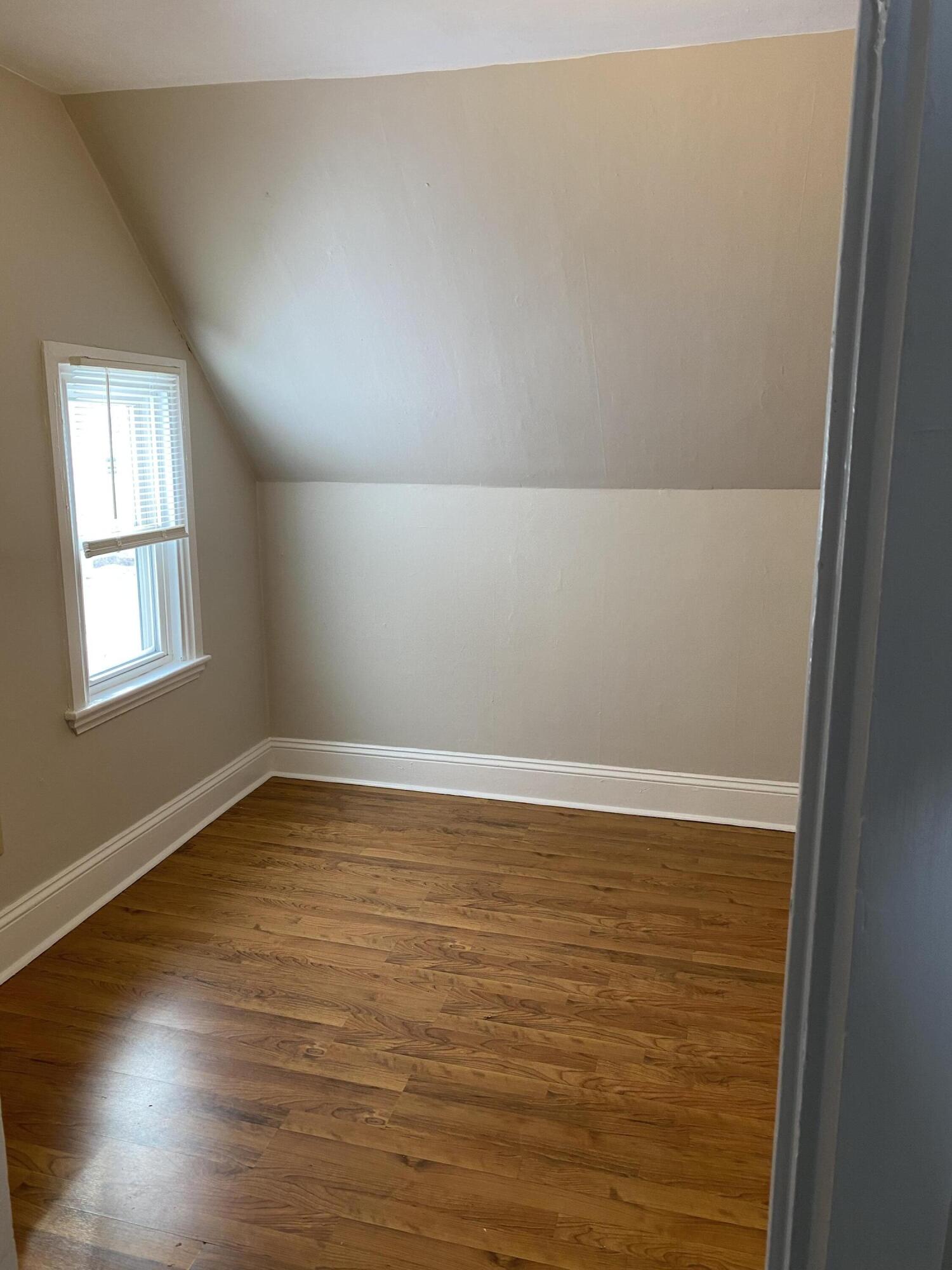 323 Broadway Property Photo 21