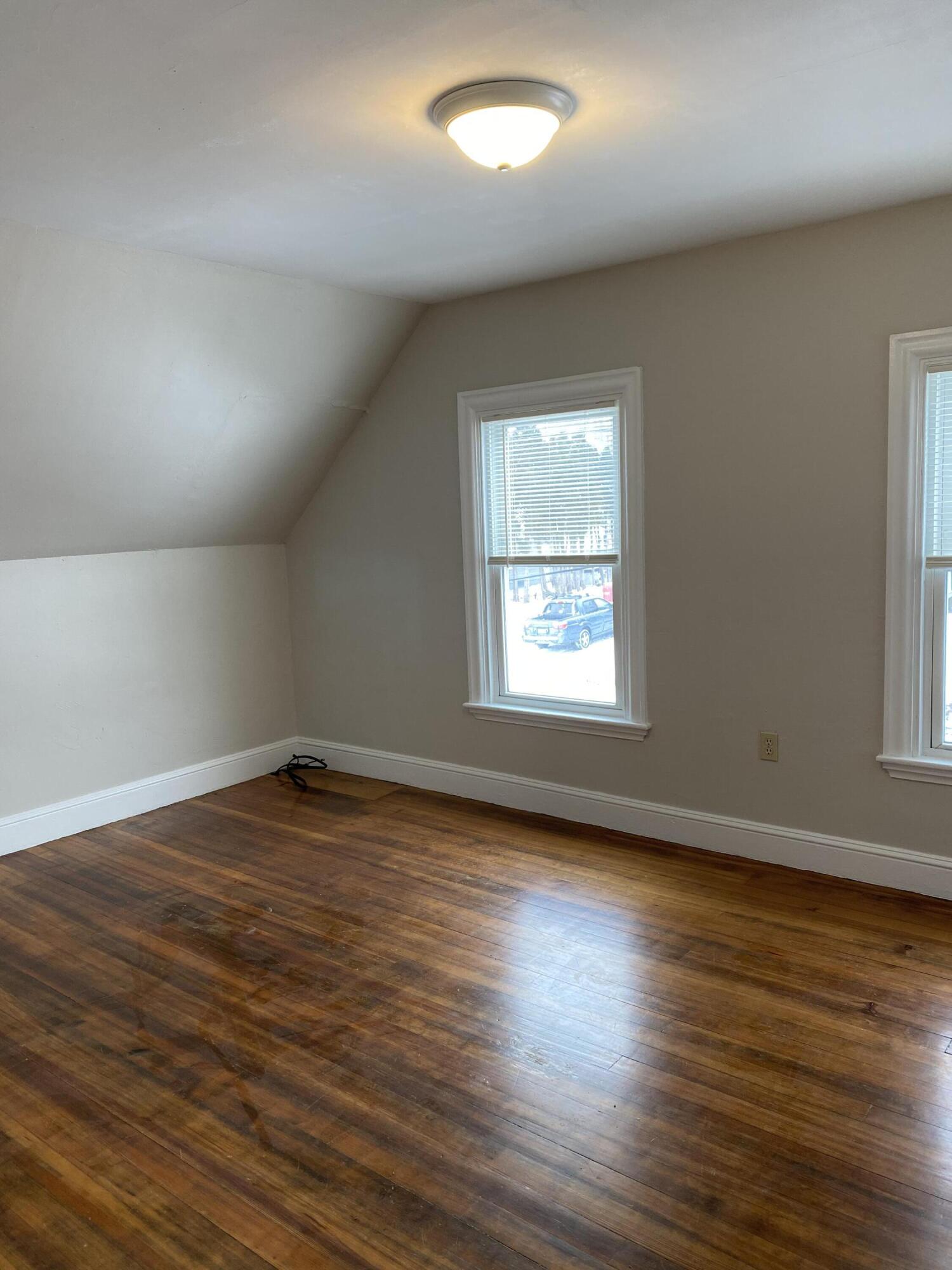 323 Broadway Property Photo 22