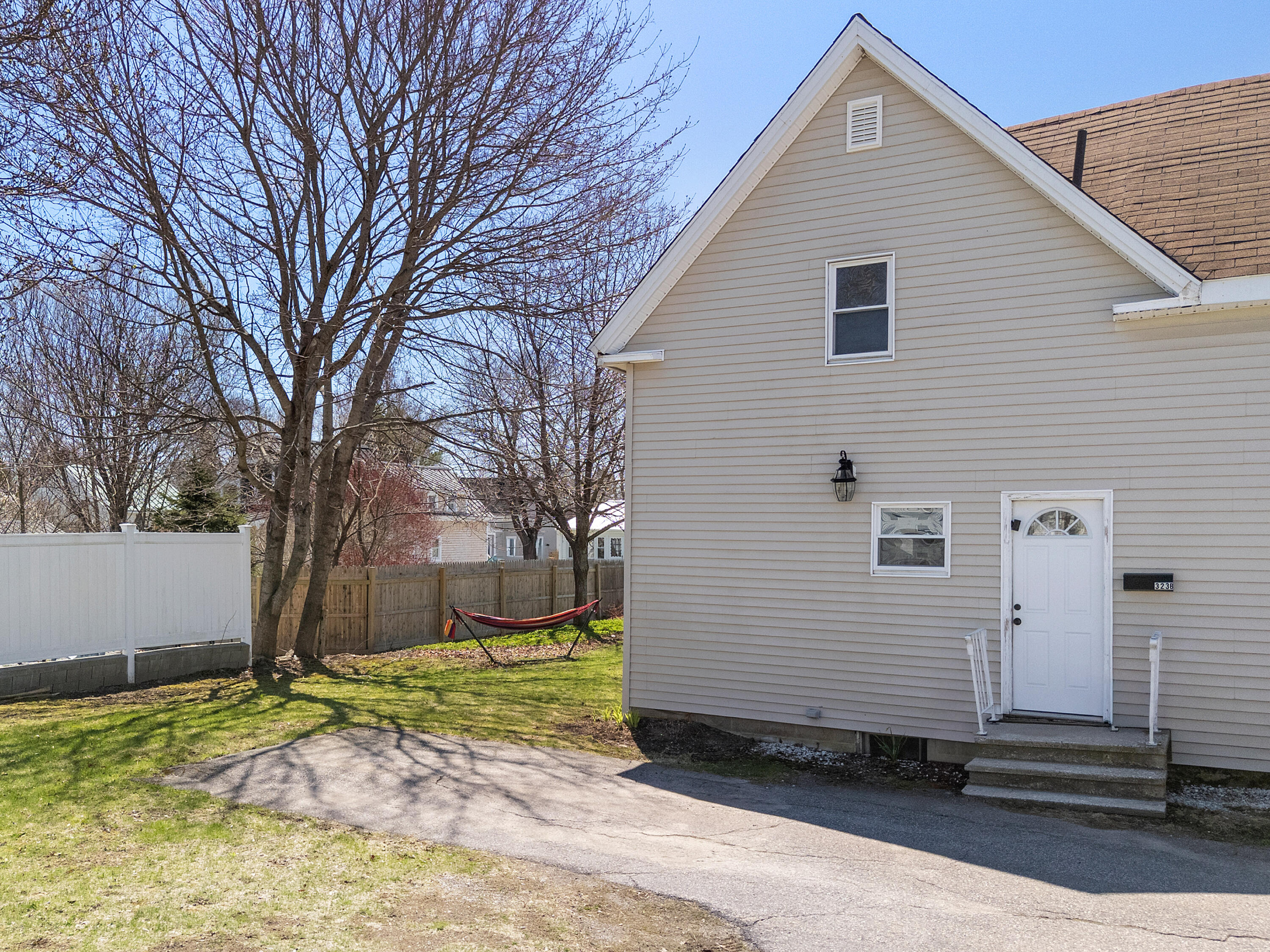 323 Broadway Property Photo 44