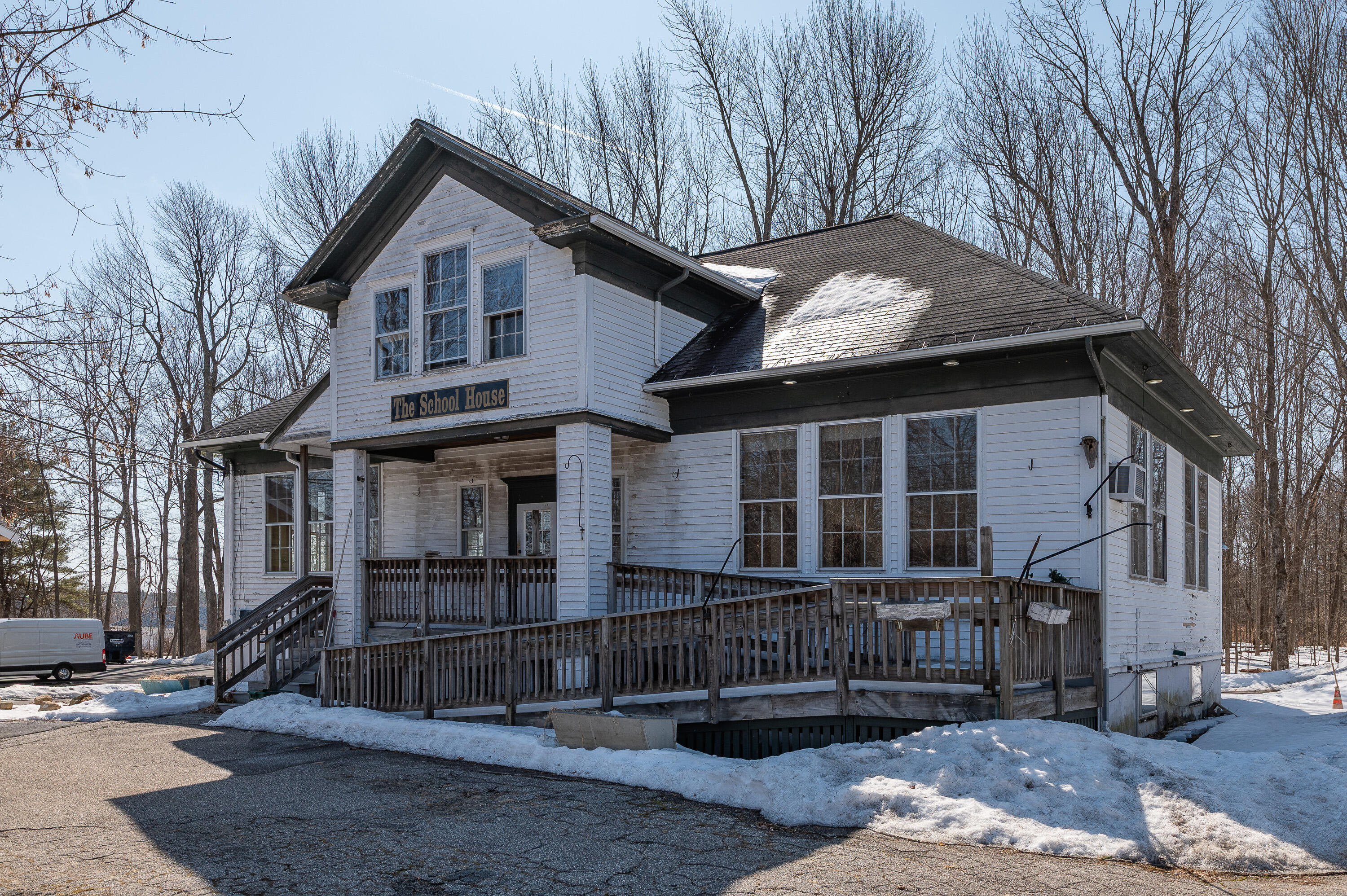 27 Ossipee Trail E 1 Property Photo 8