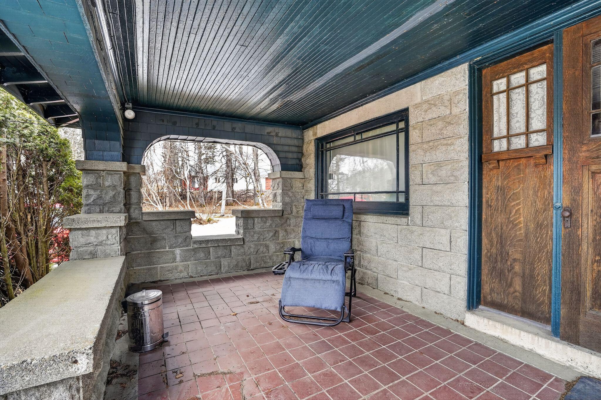 87 Main Street Property Photo 4