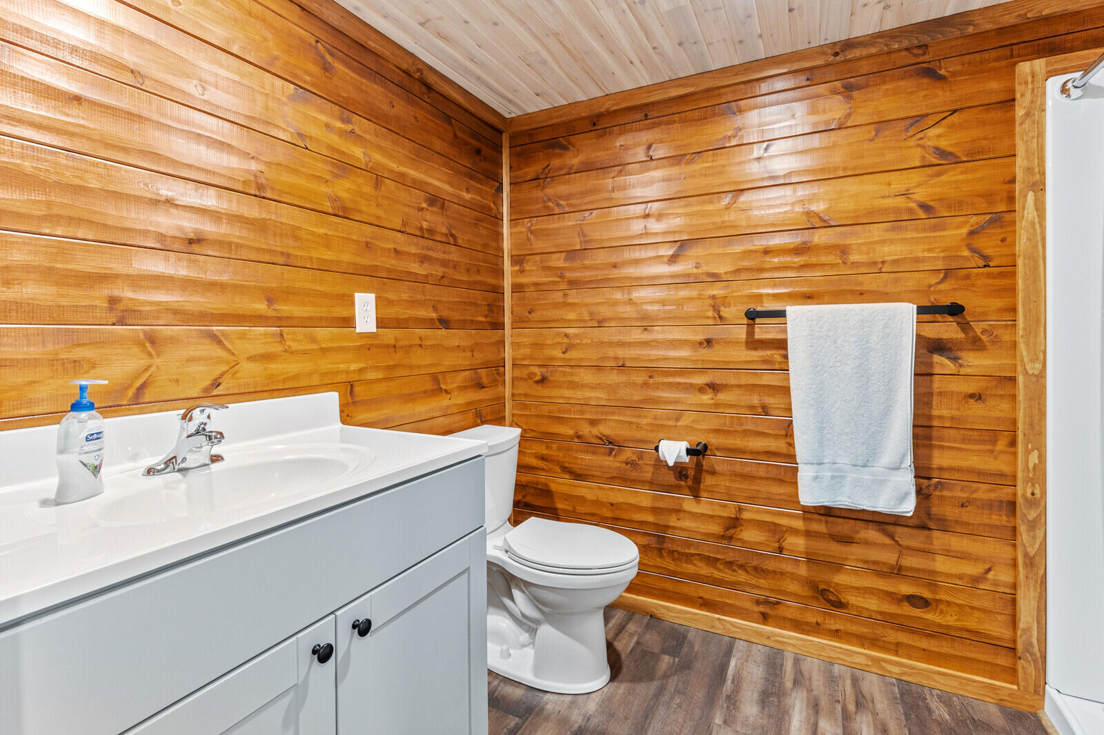 25 Gifford Place & Blake Island Property Photo 27