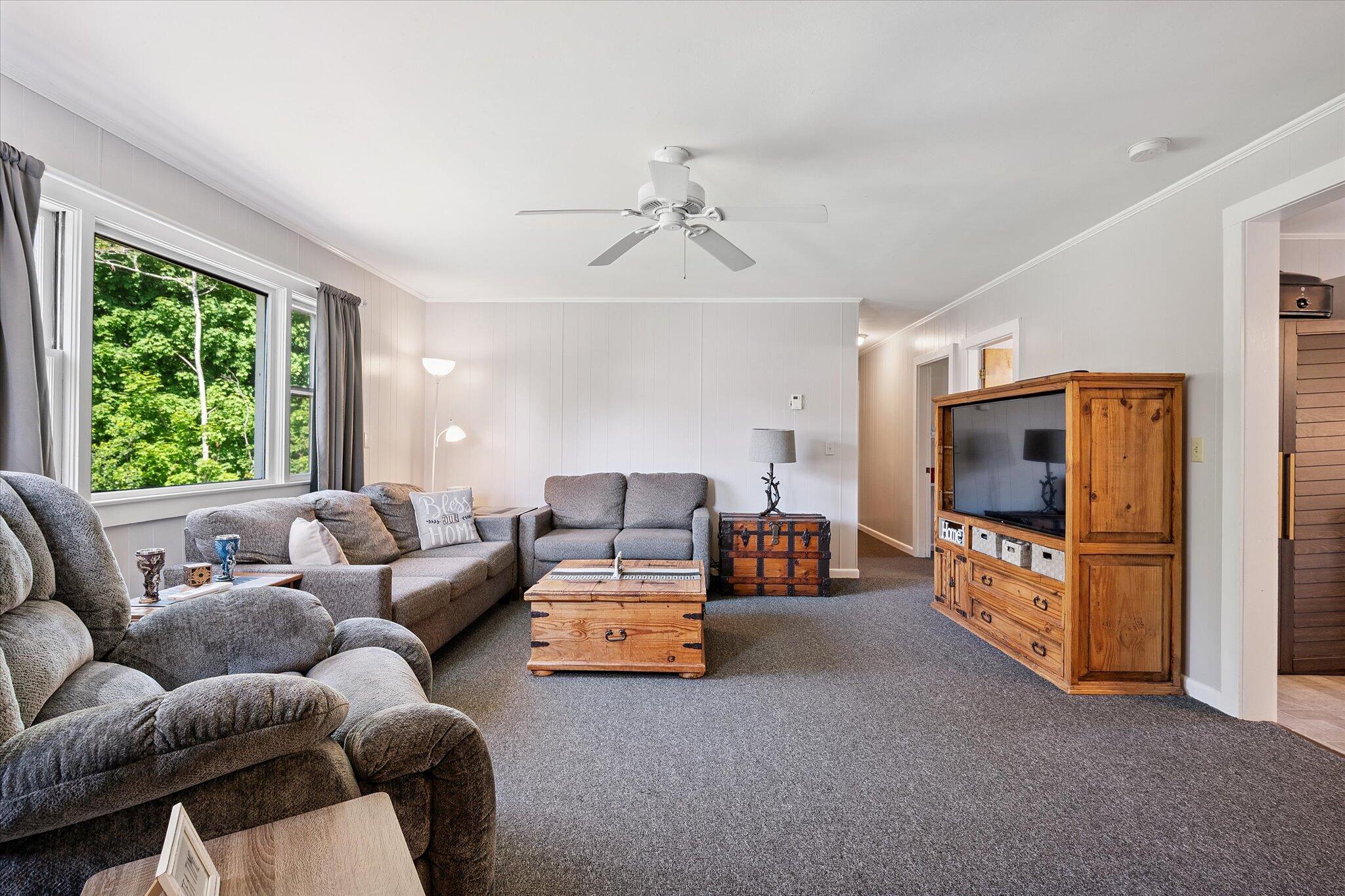 76 Taunton Drive Property Photo 8