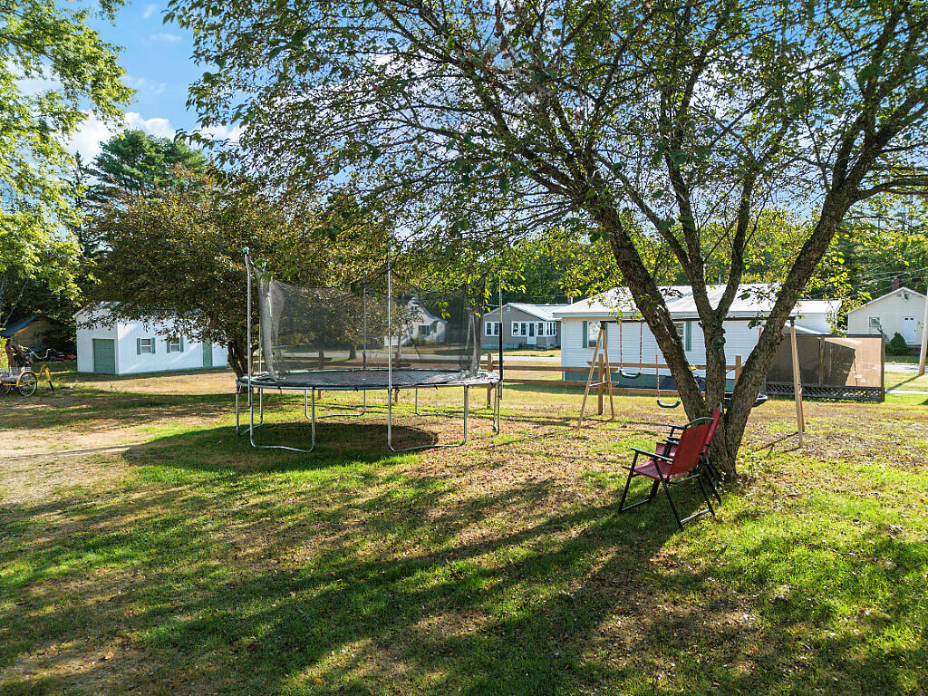 19 Summer Street Property Photo 9