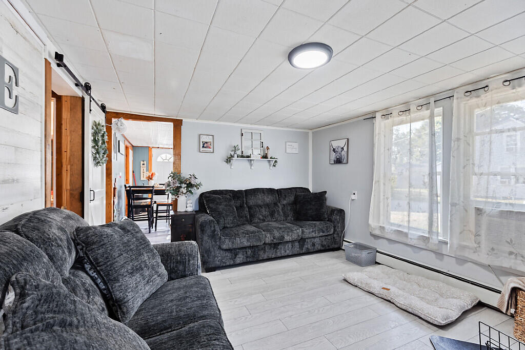 19 Summer Street Property Photo 18