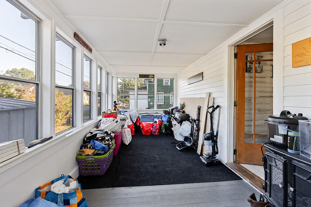 19 Summer Street Property Photo 27
