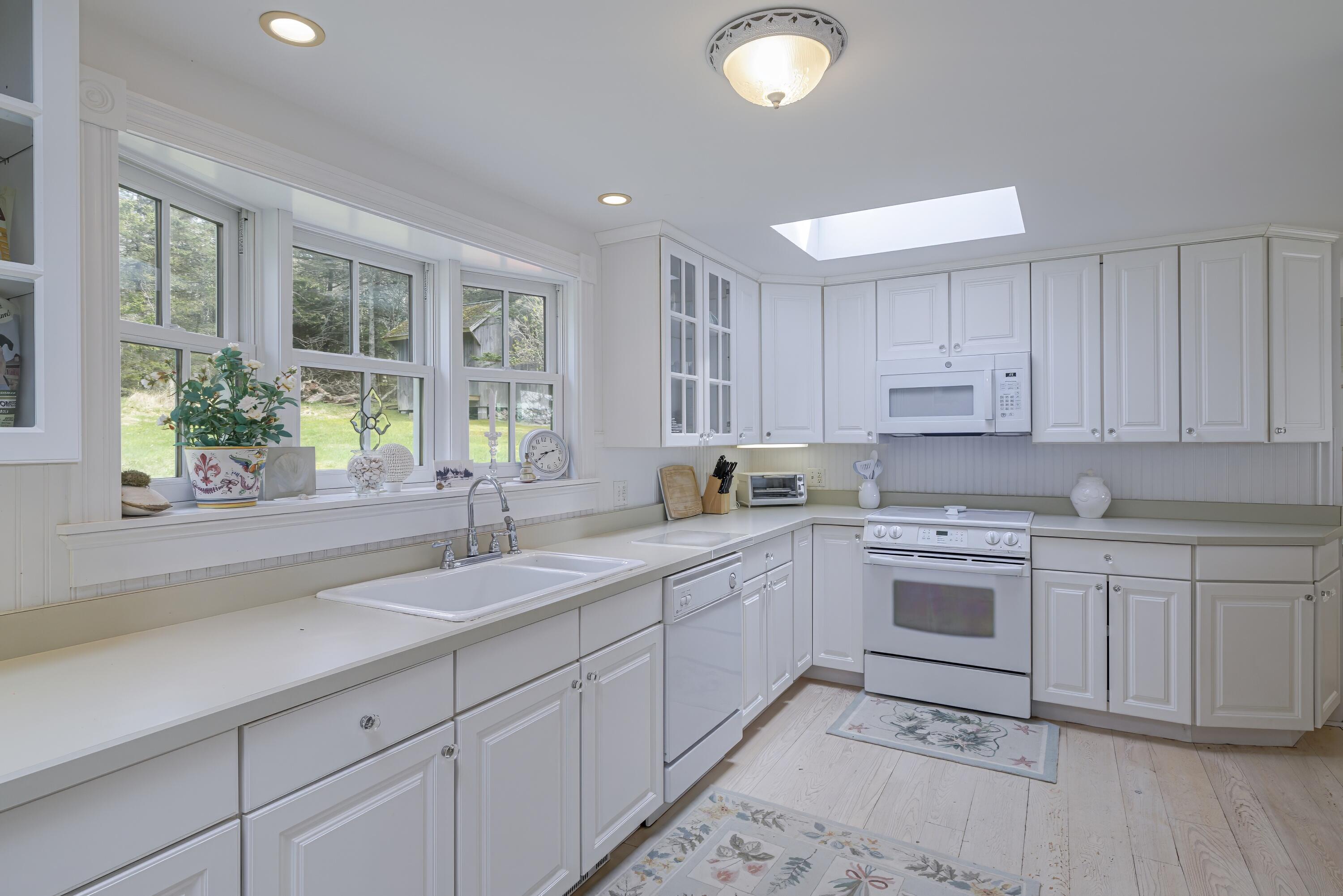 55 Ferry Road Property Photo 13