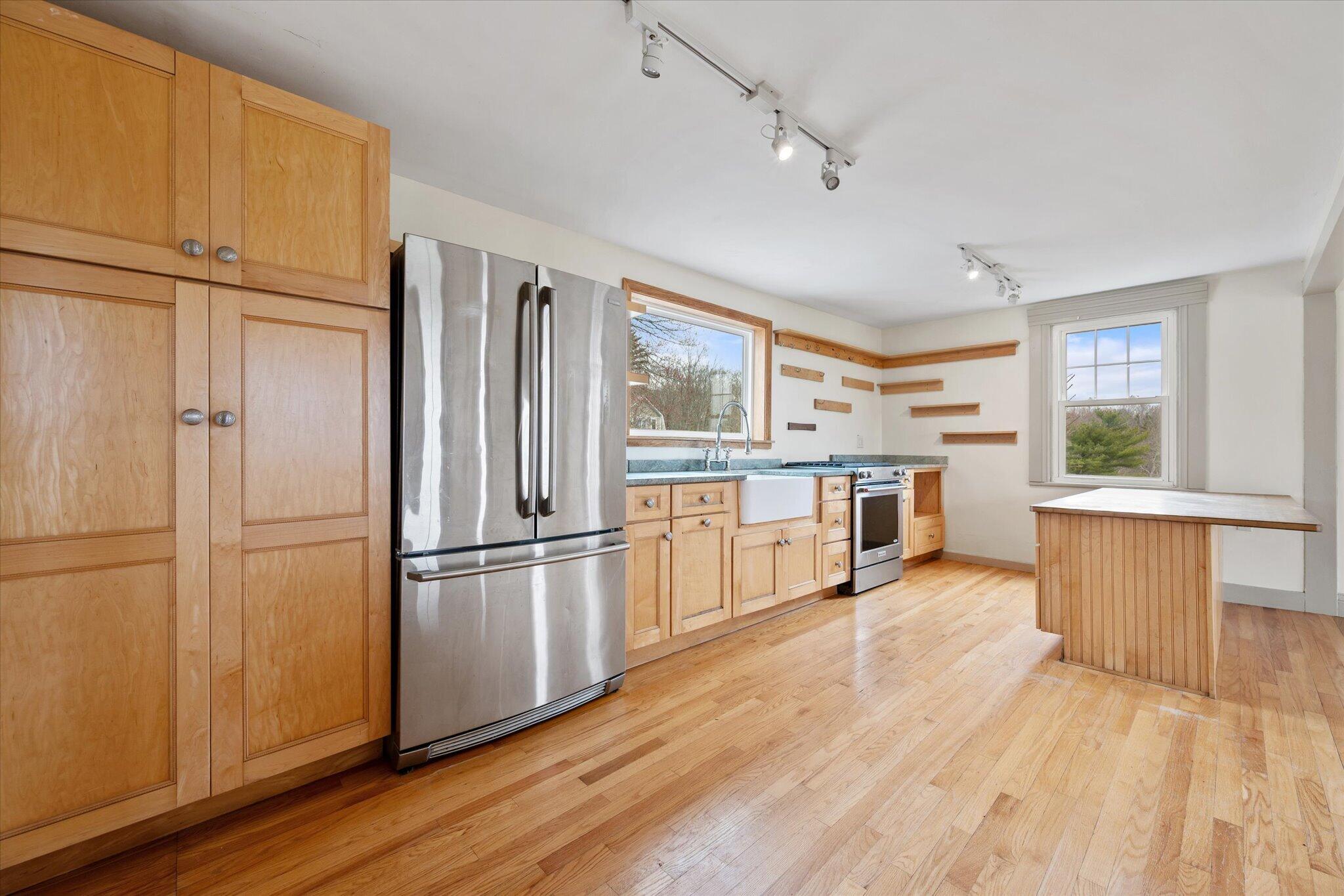 11 Woodbury Way Property Photo 7