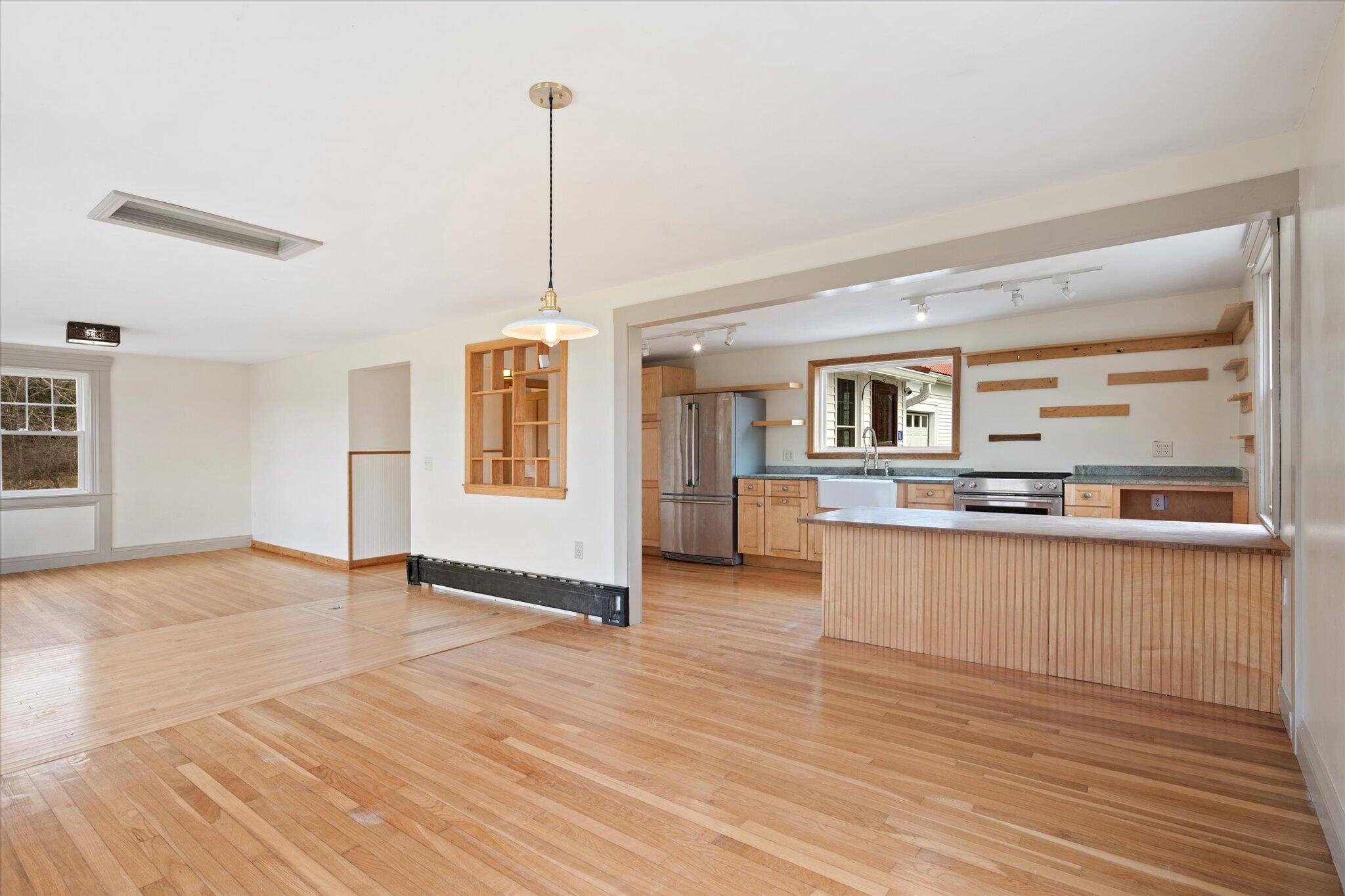 11 Woodbury Way Property Photo 18