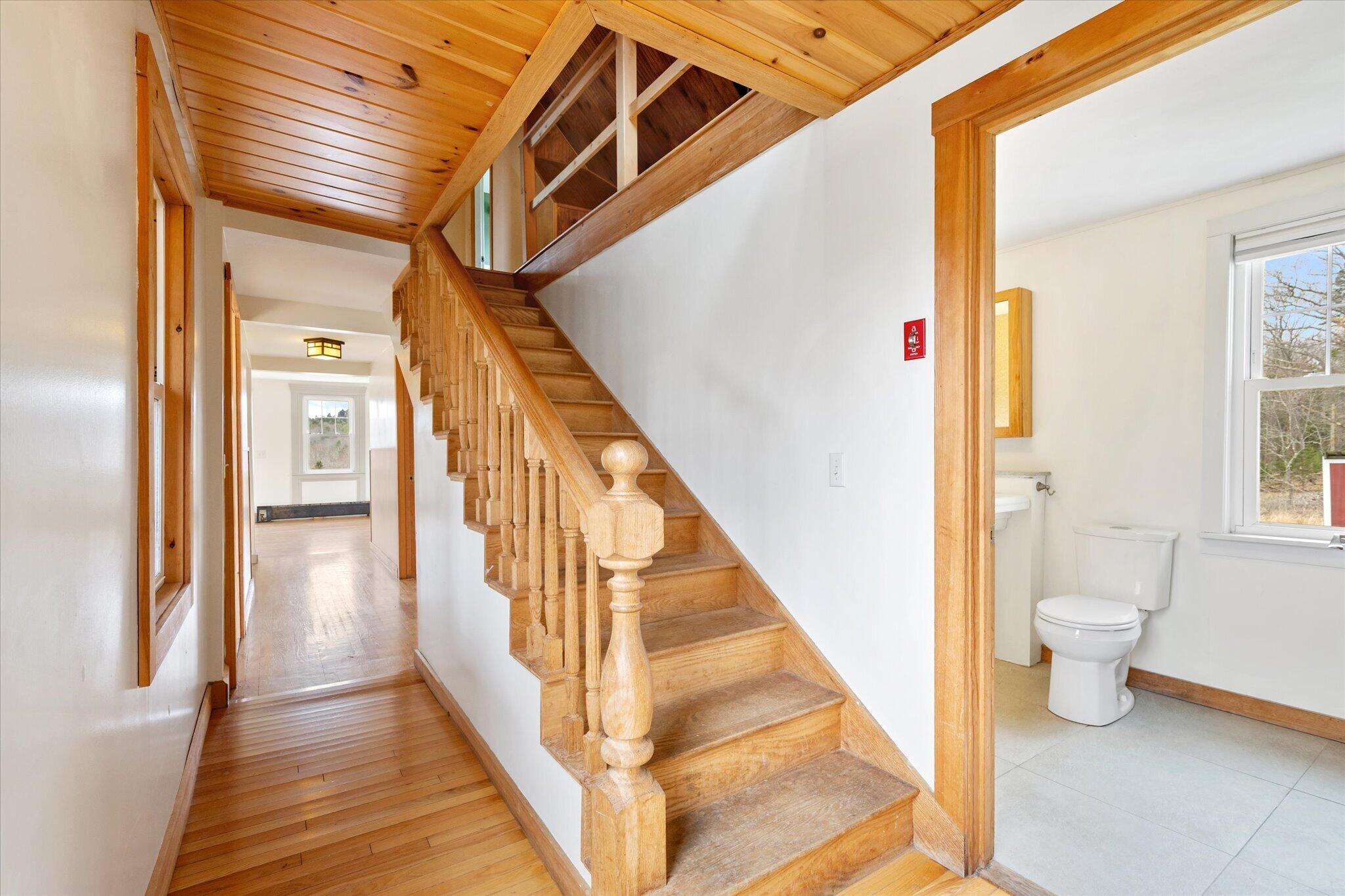 11 Woodbury Way Property Photo 24