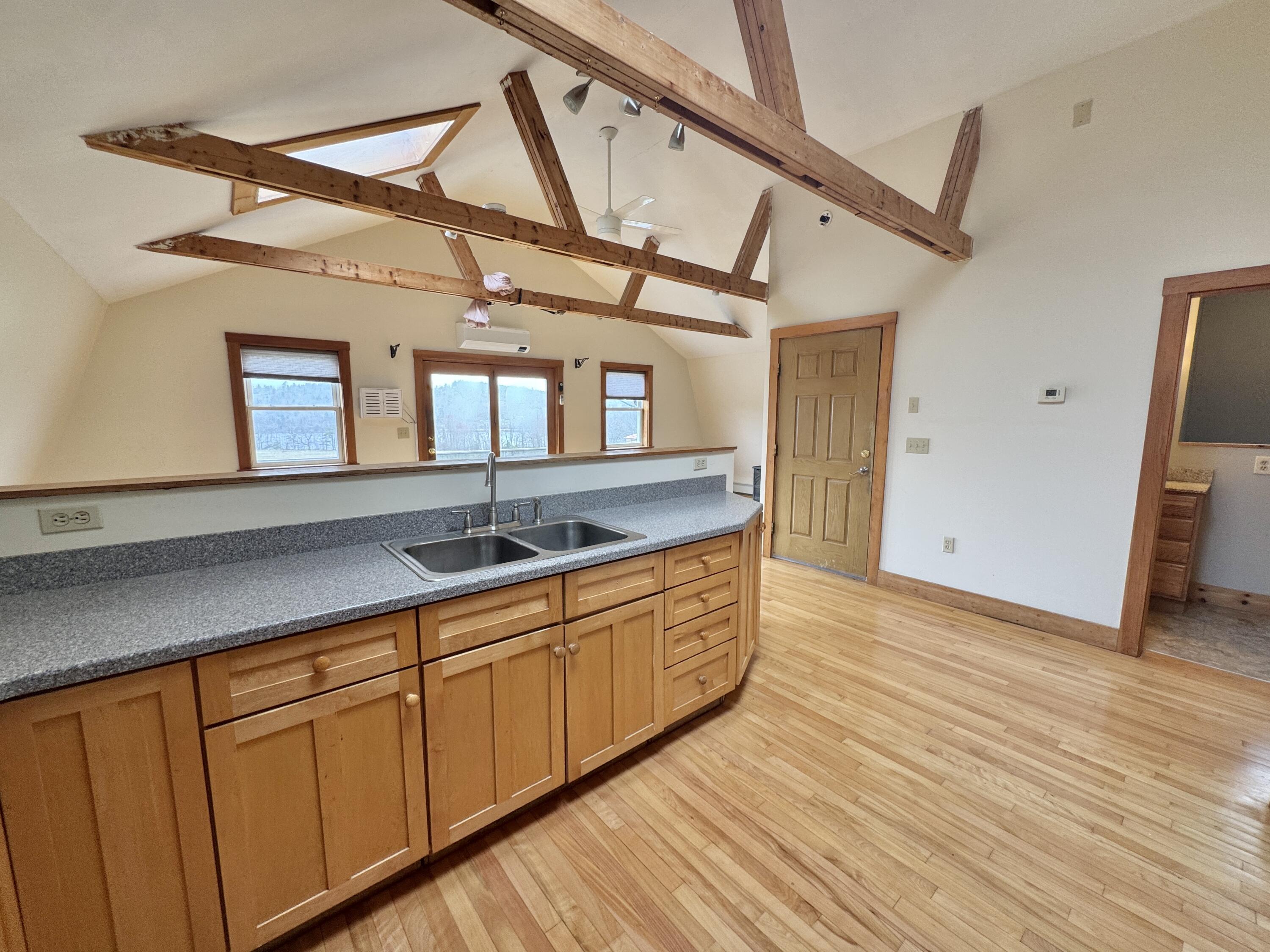 11 Woodbury Way Property Photo 48
