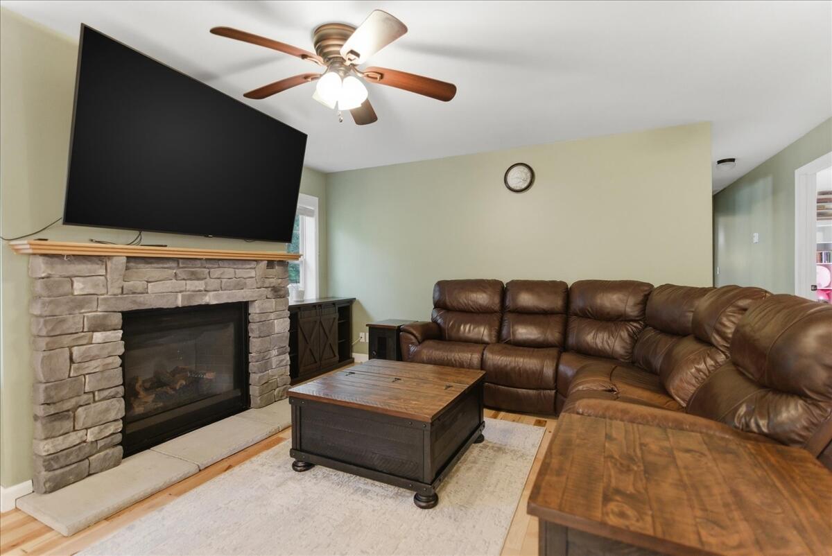13 Bowdoin Drive Property Photo 5