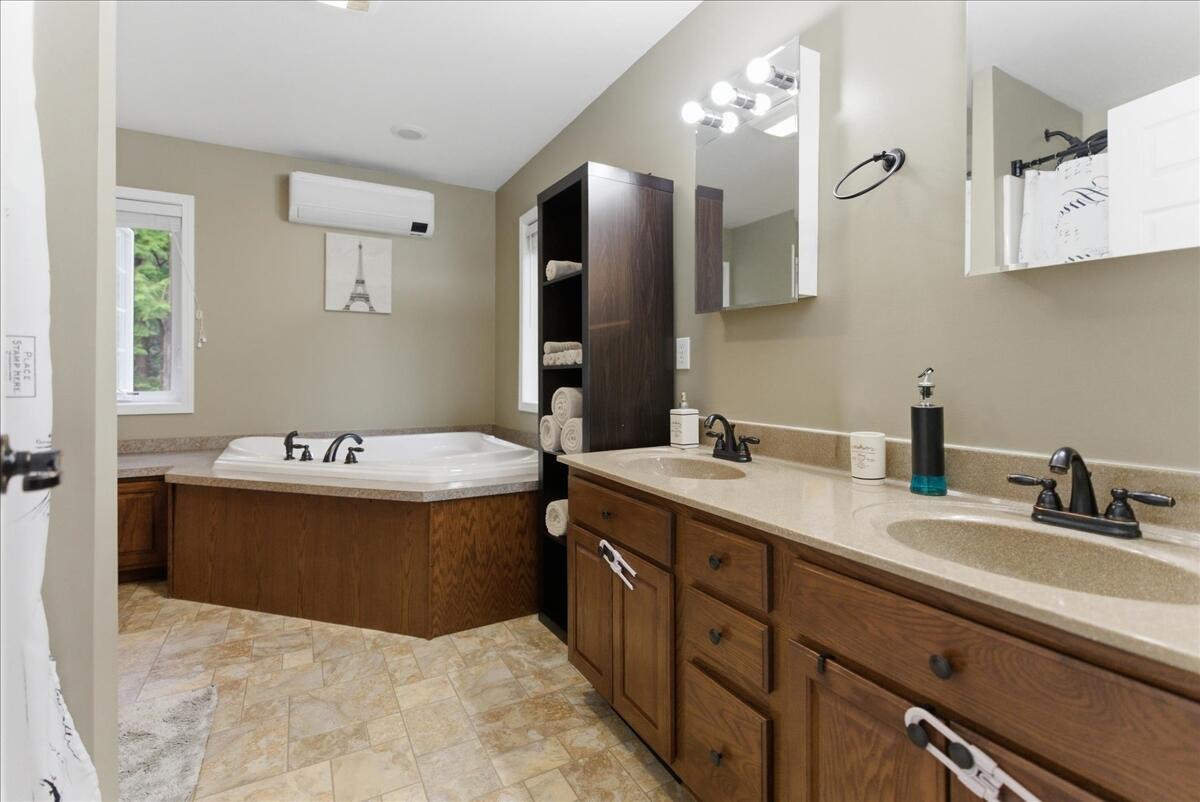 13 Bowdoin Drive Property Photo 15