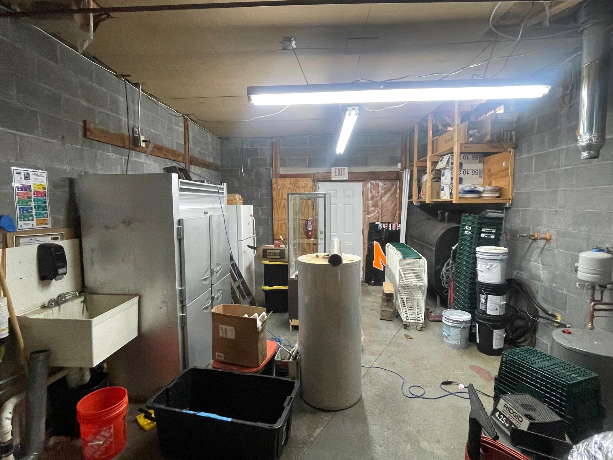 901 Main Street Property Photo 15