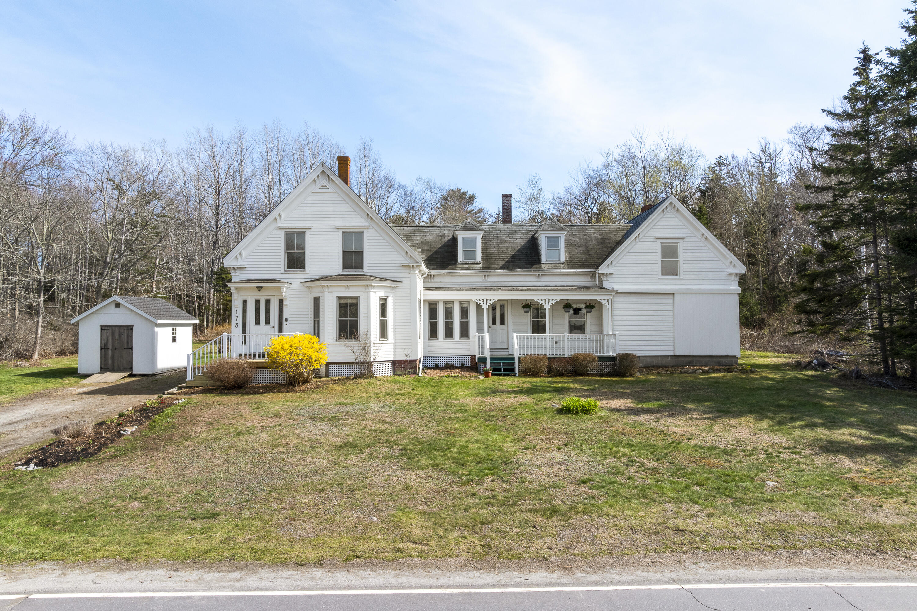178 Huddle Road Property Photo 5