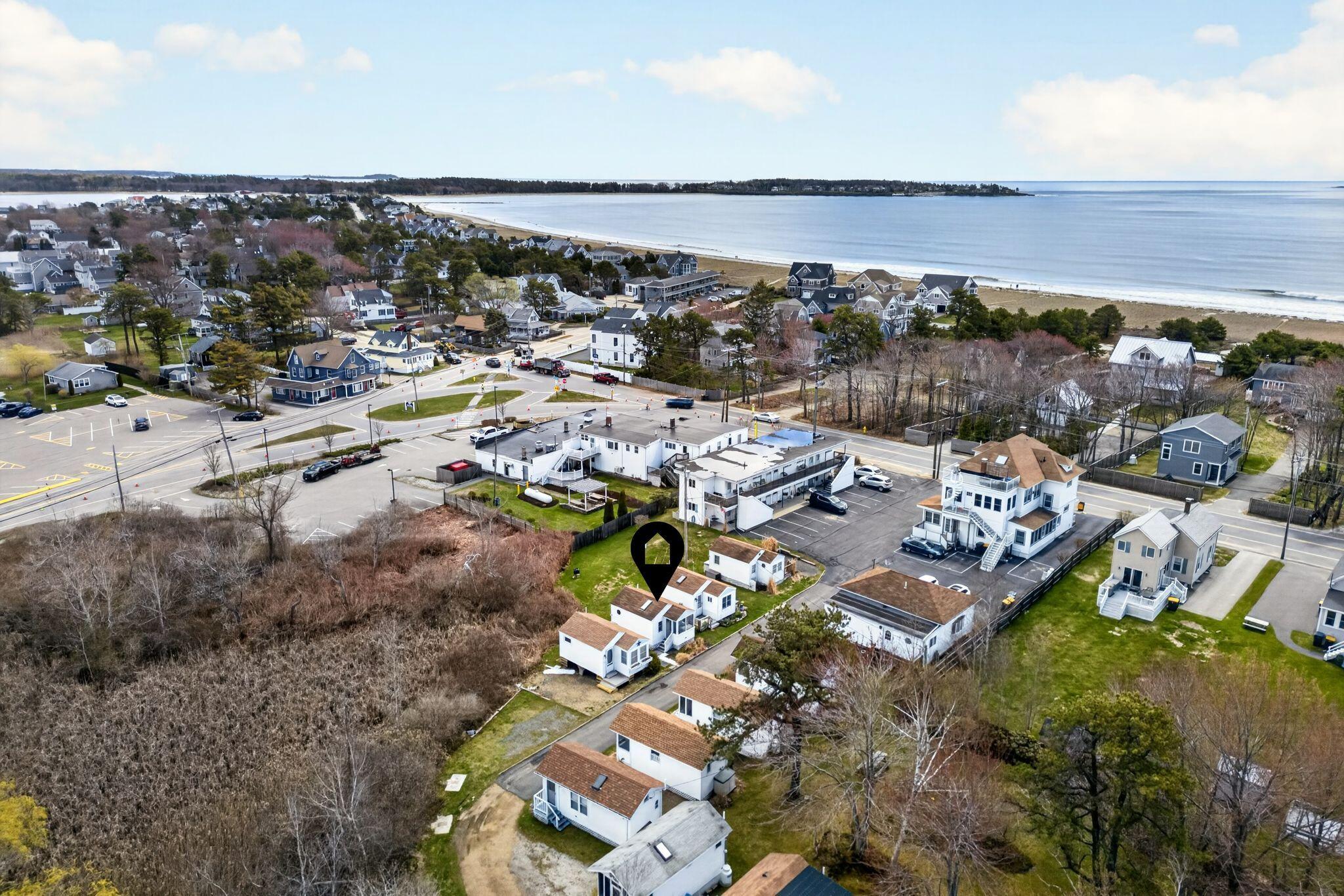 9 E Grand Avenue 17 Property Photo 4