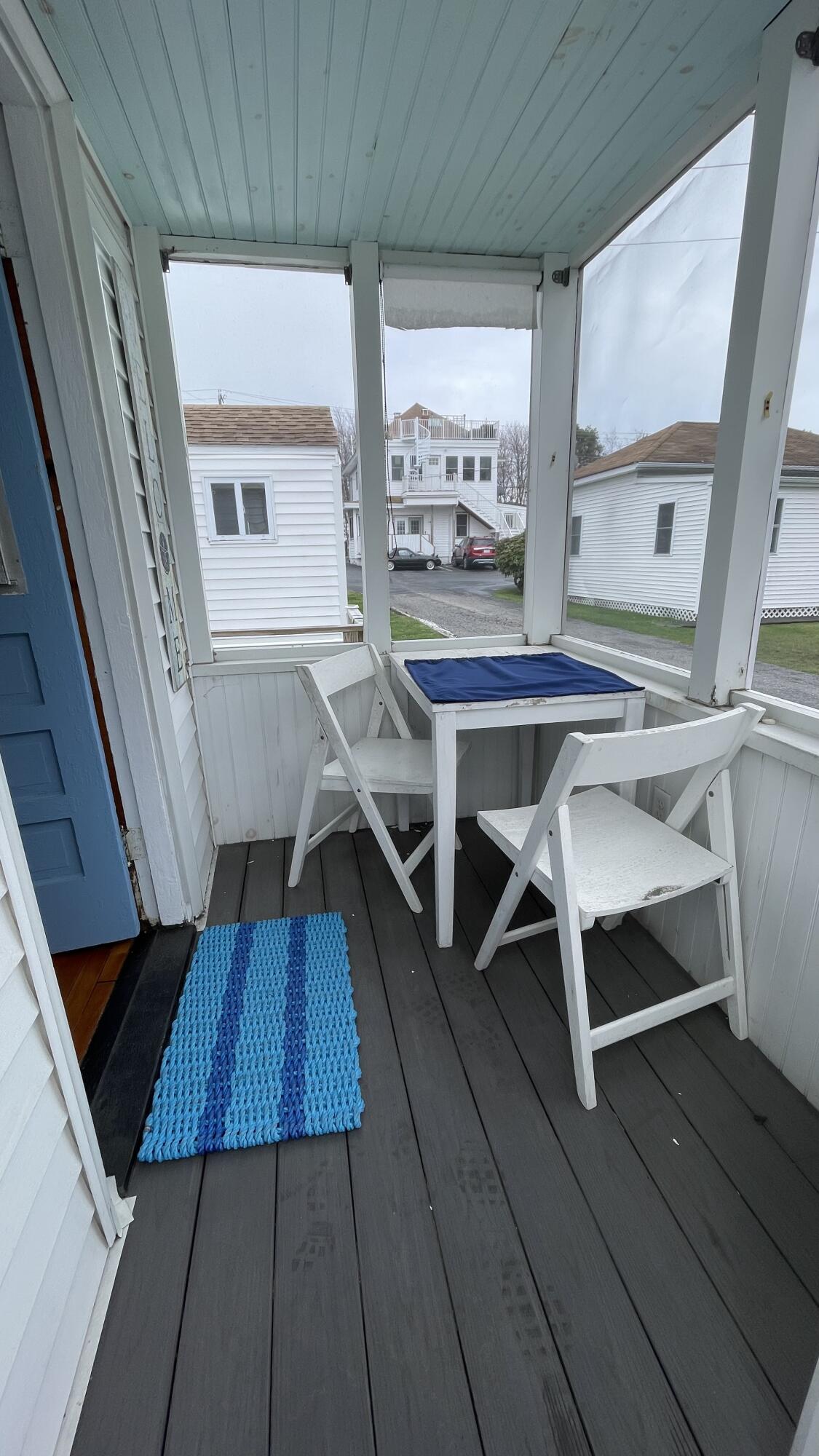9 E Grand Avenue 17 Property Photo 19