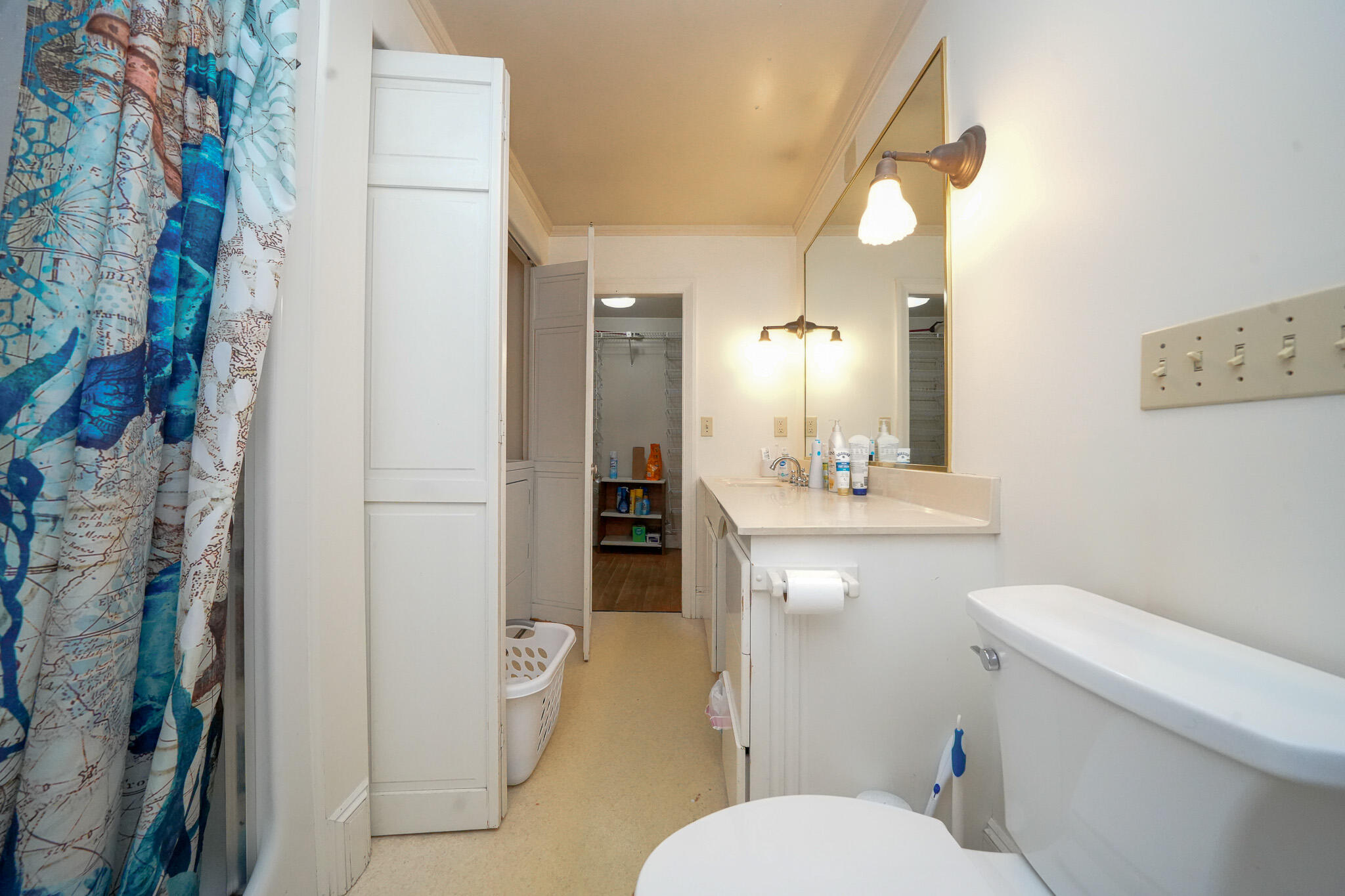 115 Essex Street Property Photo 28