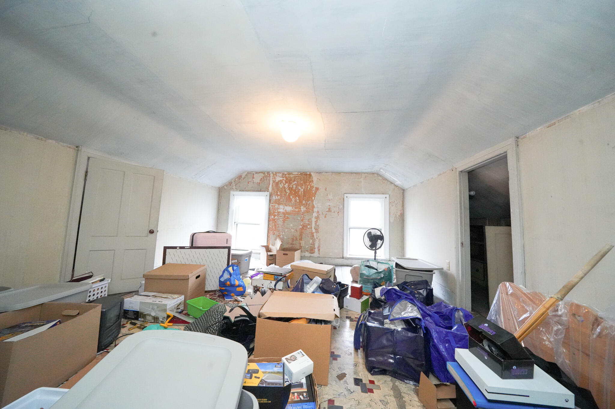 115 Essex Street Property Photo 41