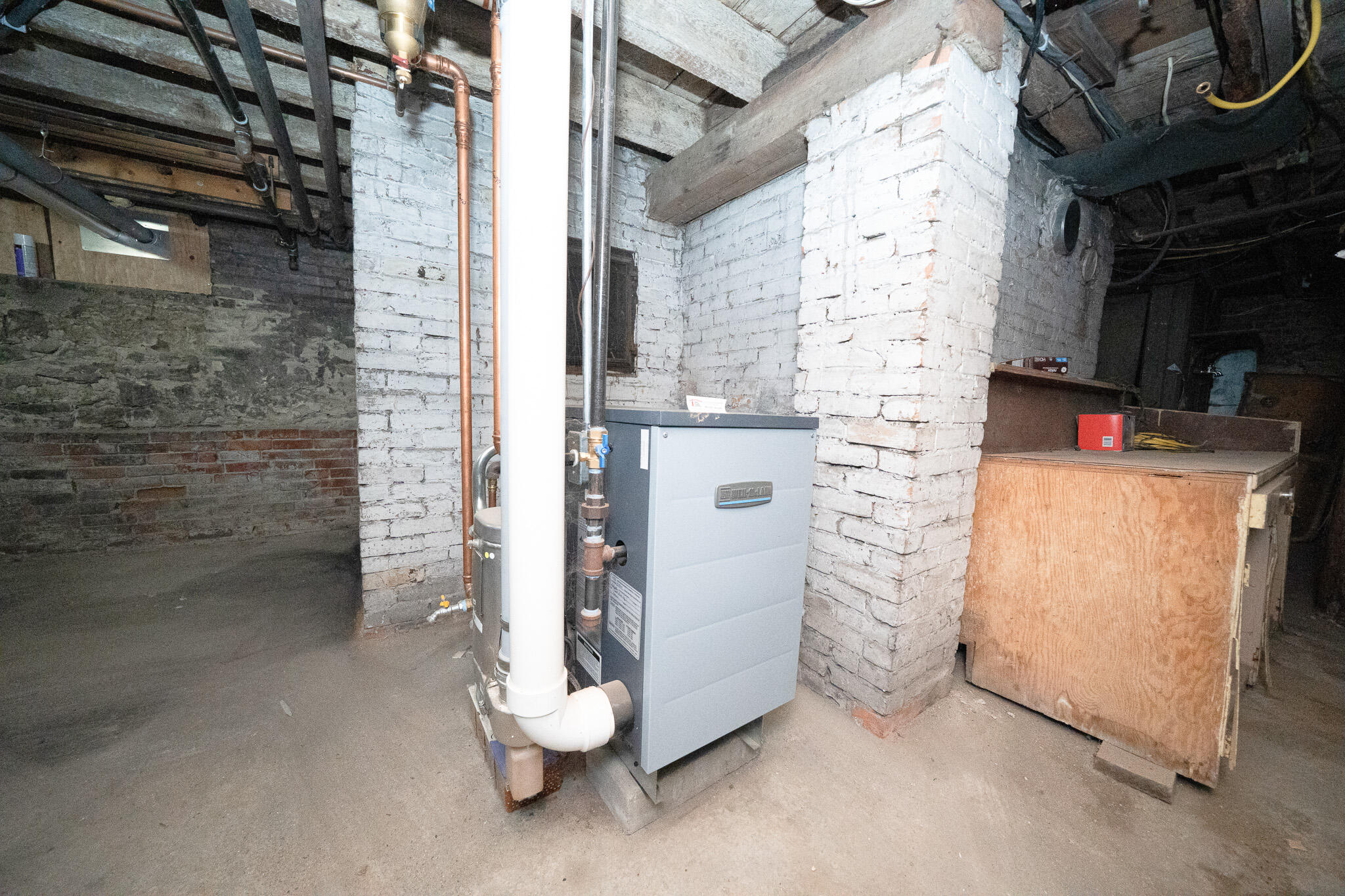 115 Essex Street Property Photo 43