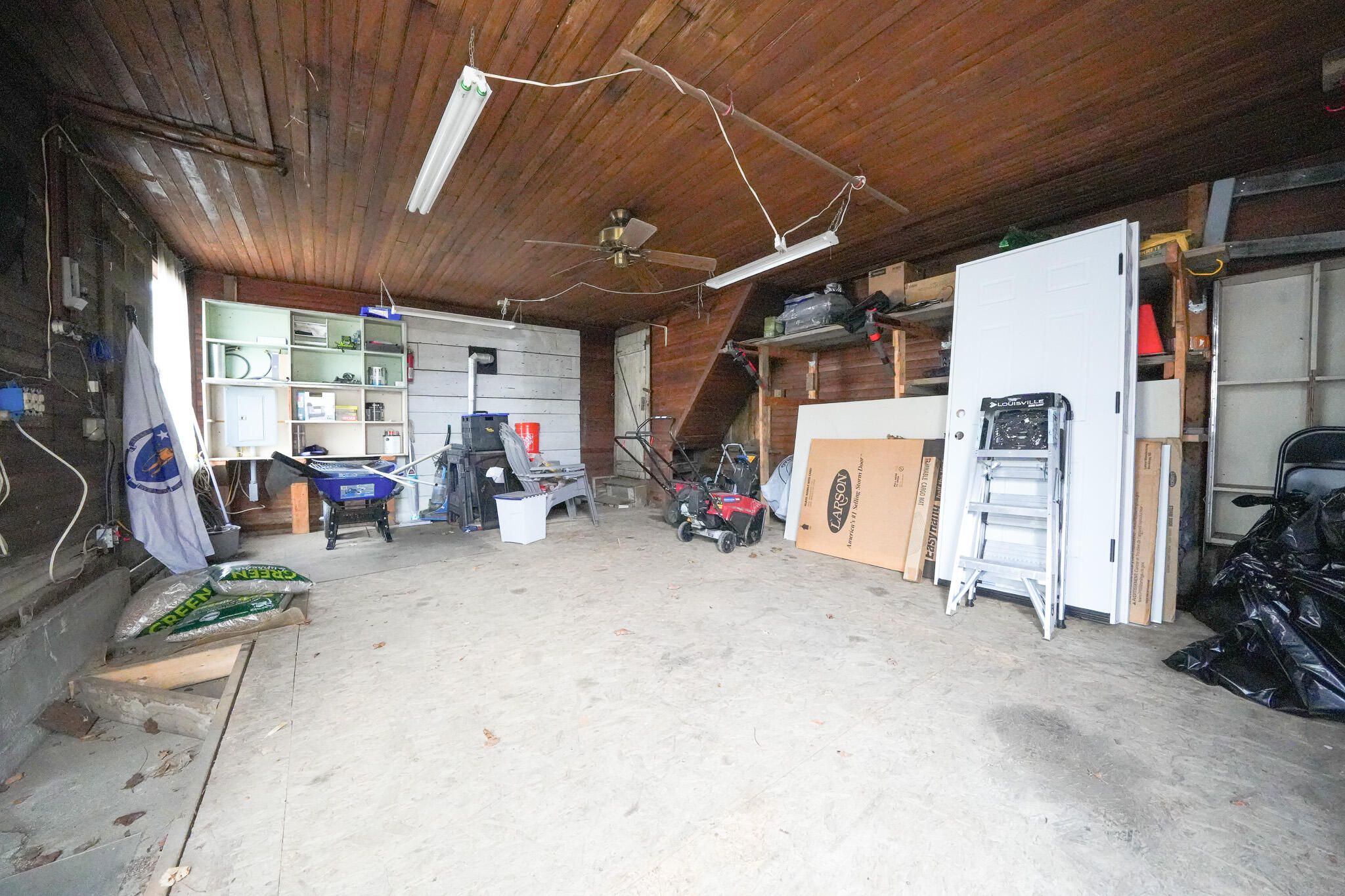 115 Essex Street Property Photo 49