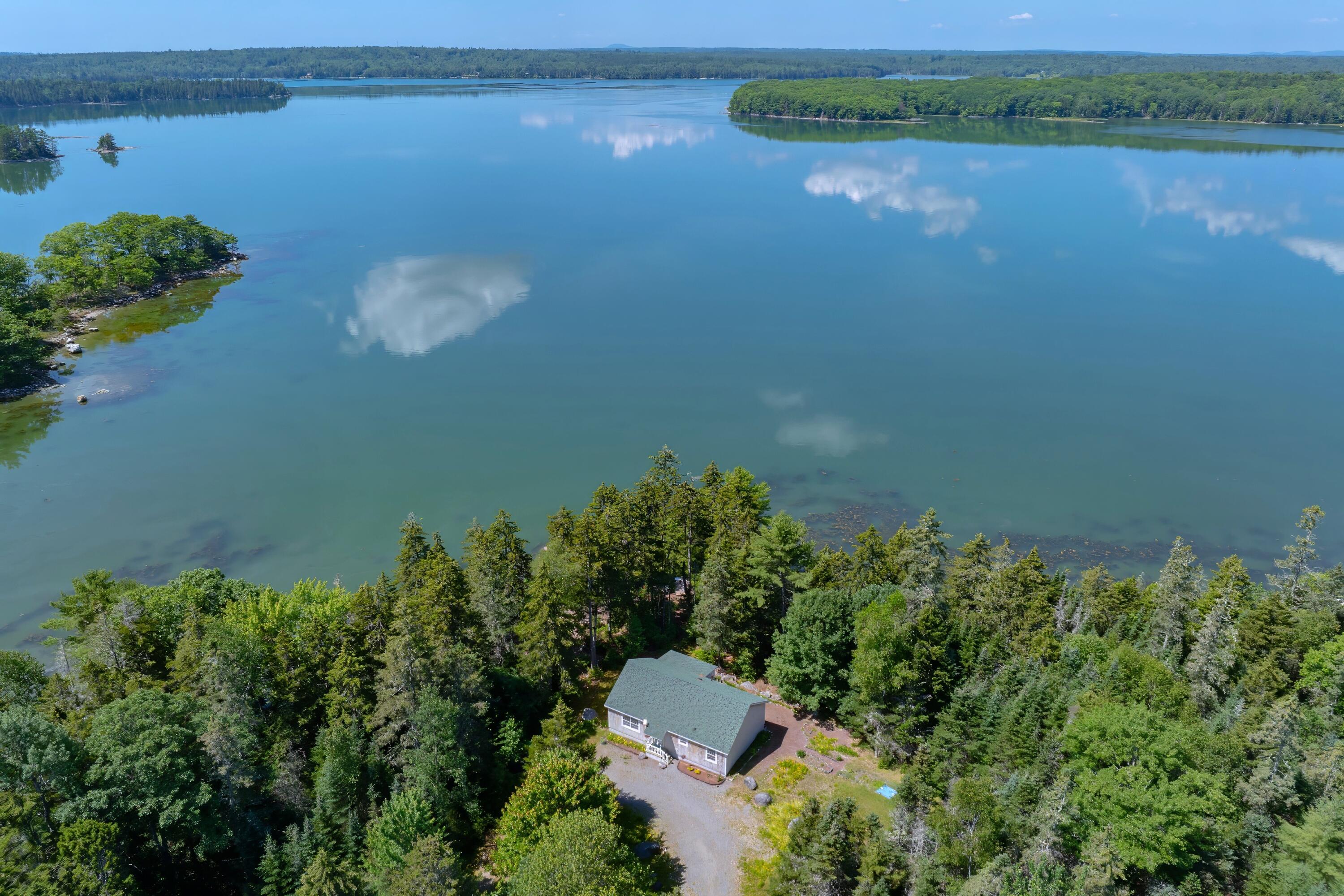 73 Taunton Bay Shores Road Property Photo 2